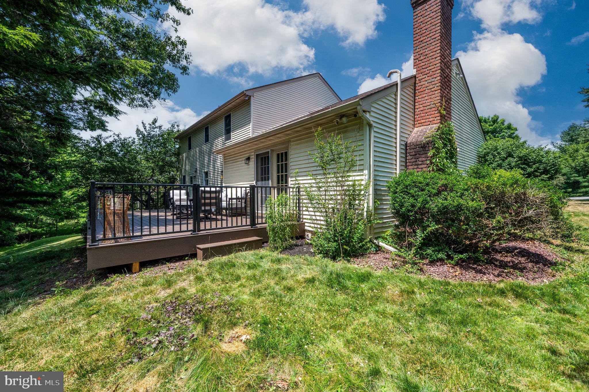 DOUGLAS MEADOWS - Residential