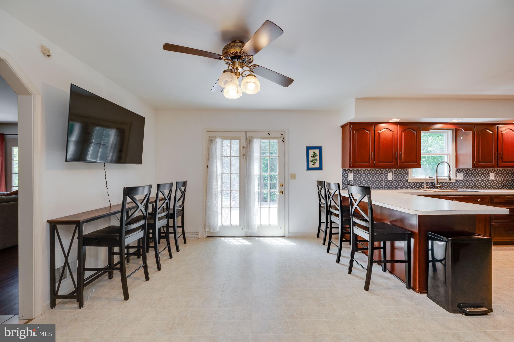 DOUGLAS MEADOWS - Residential