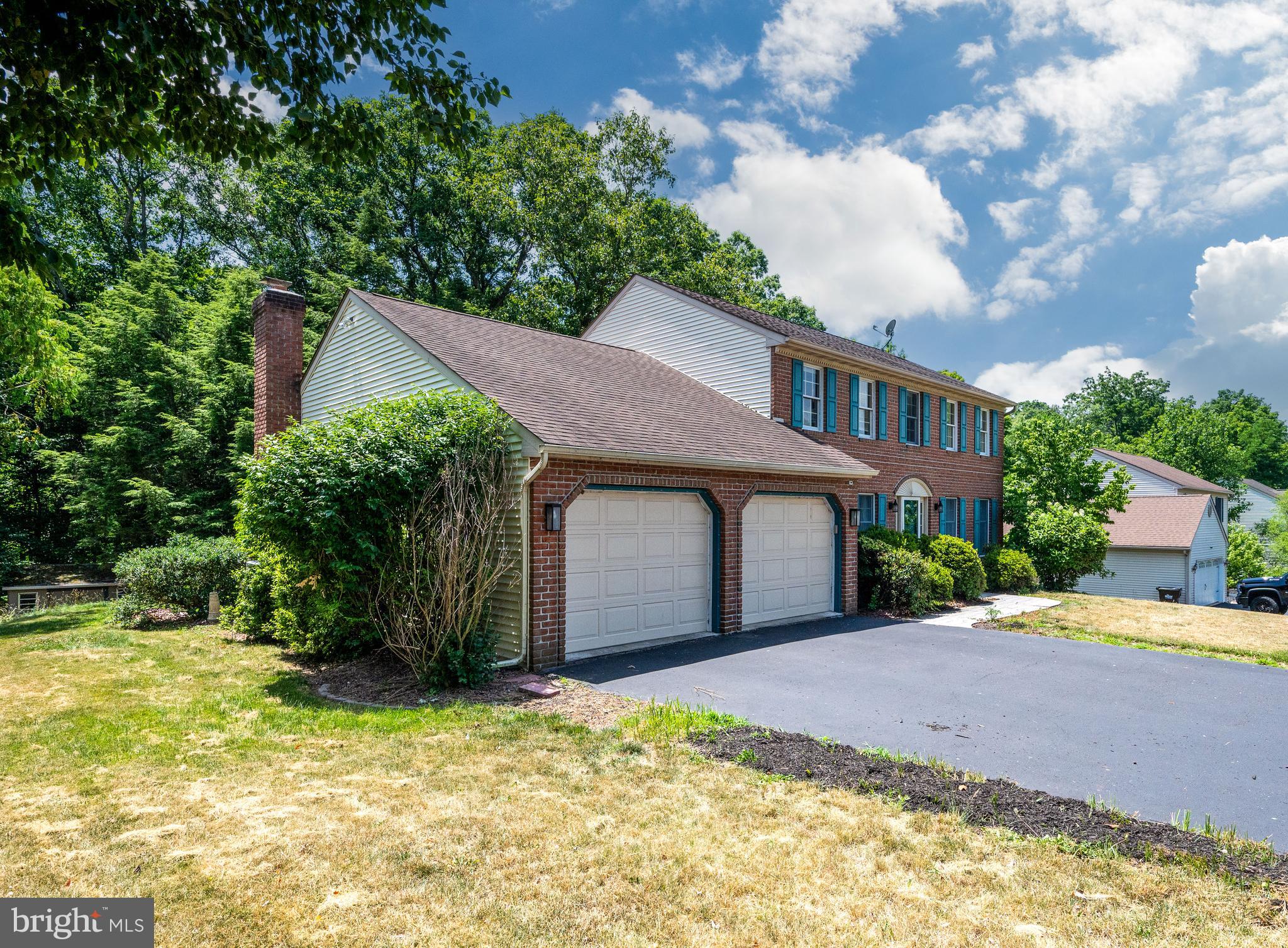 DOUGLAS MEADOWS - Residential