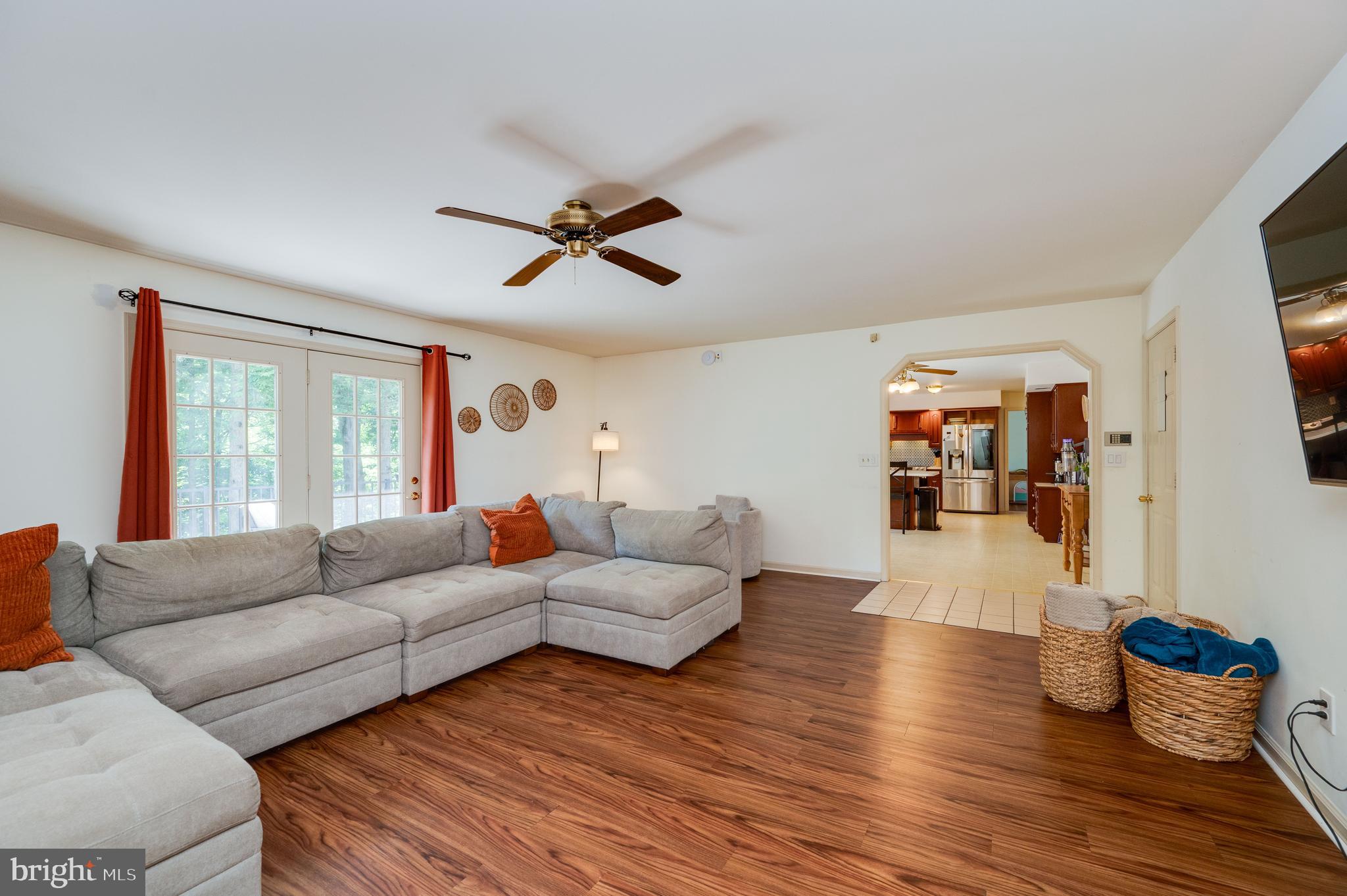 DOUGLAS MEADOWS - Residential