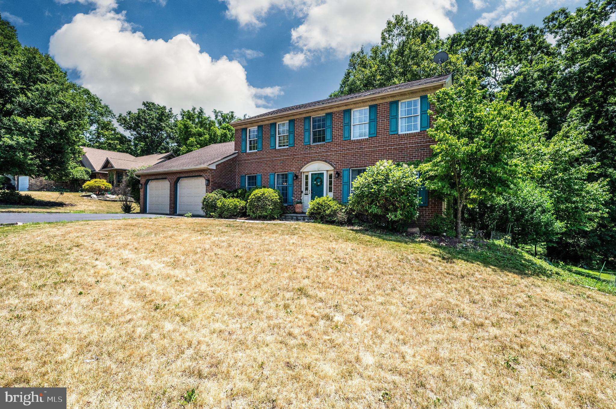 DOUGLAS MEADOWS - Residential