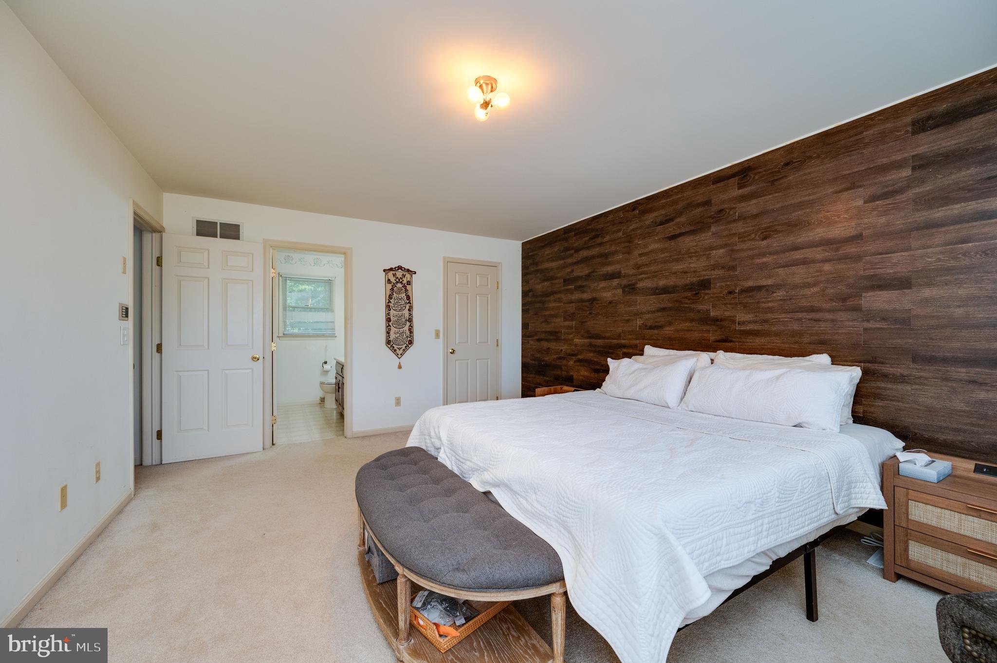 DOUGLAS MEADOWS - Residential