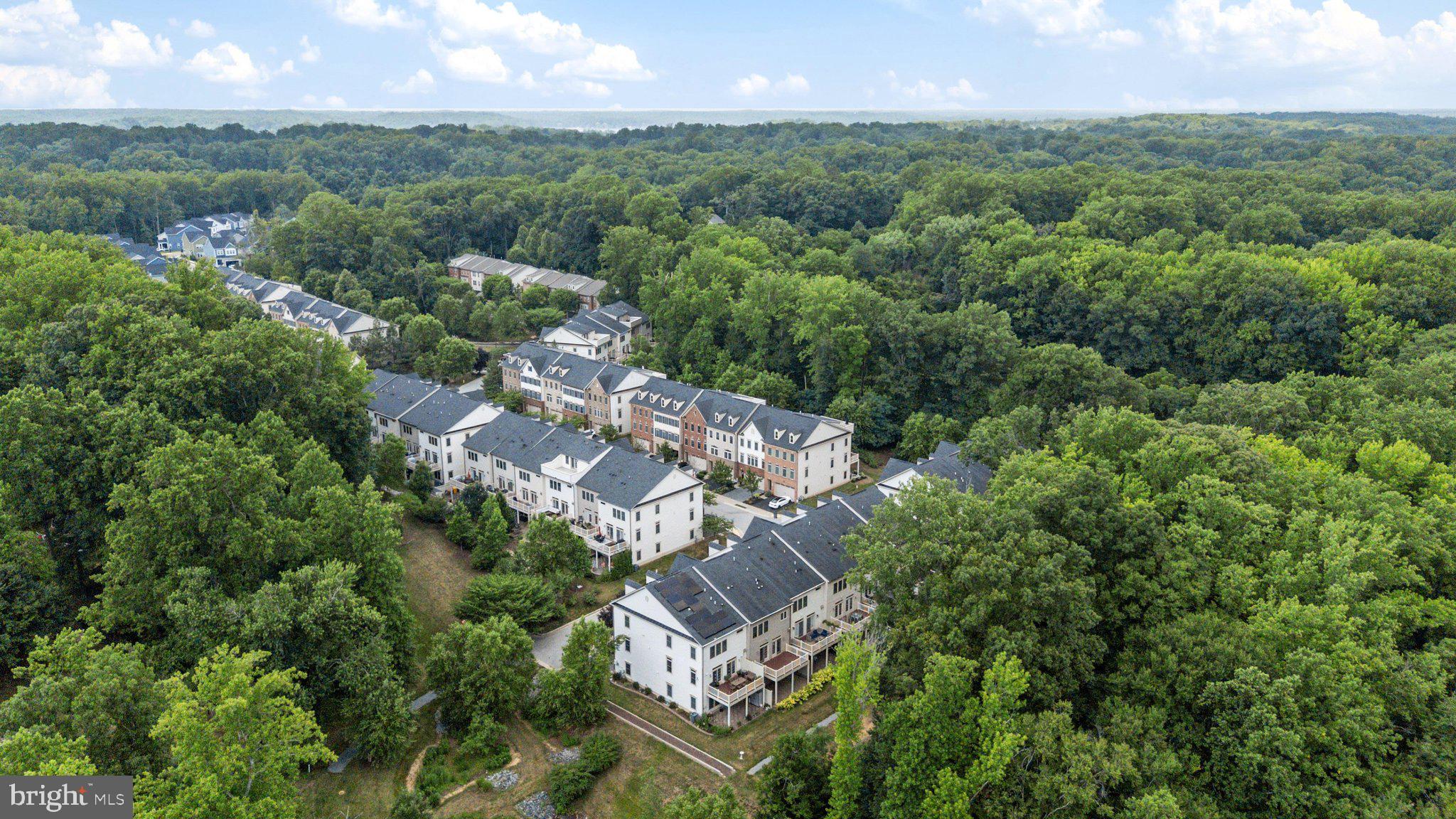 HAWTHORNES GRANT AT BRO - Residential