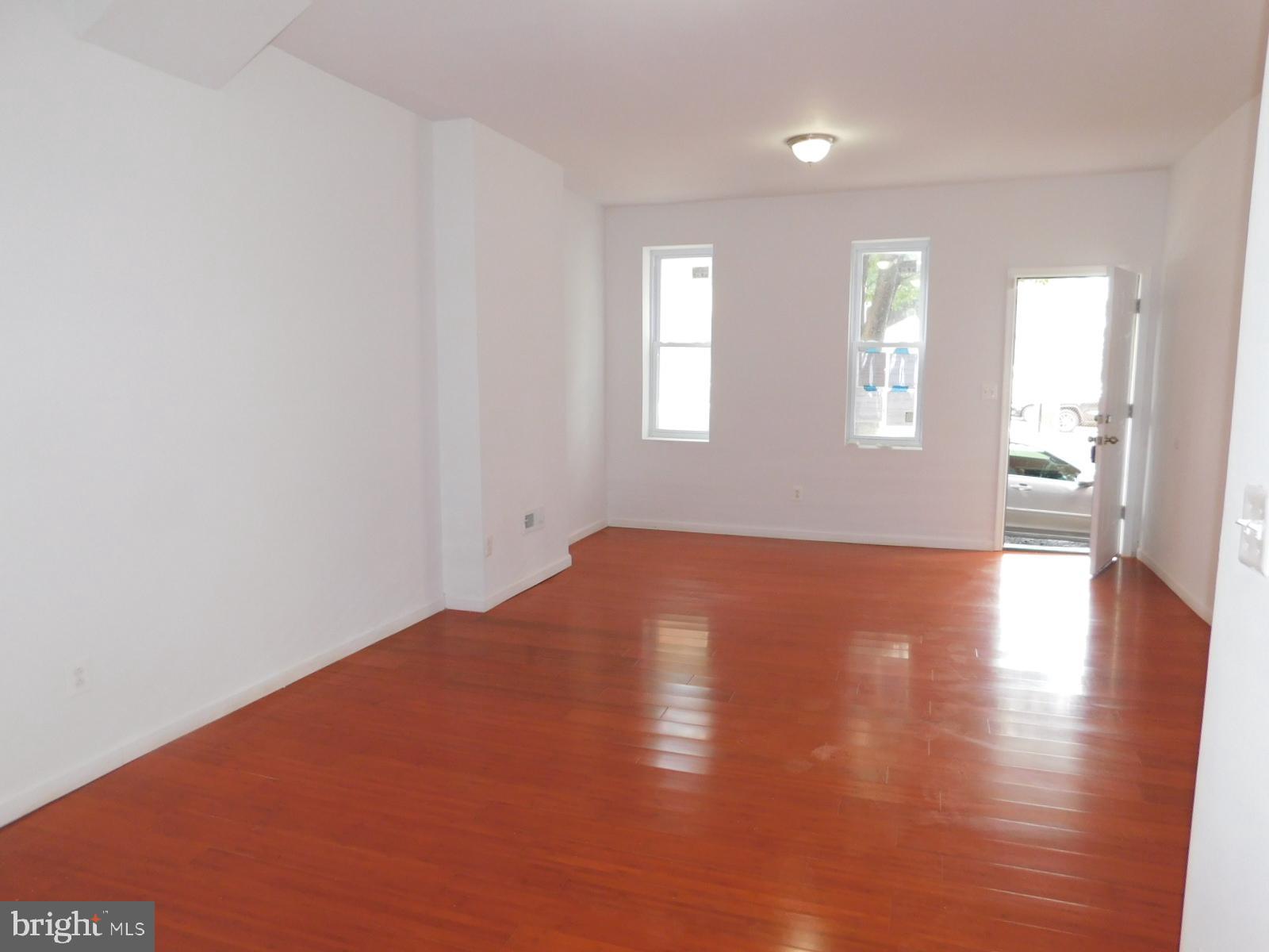 MILL CREEK - Residential