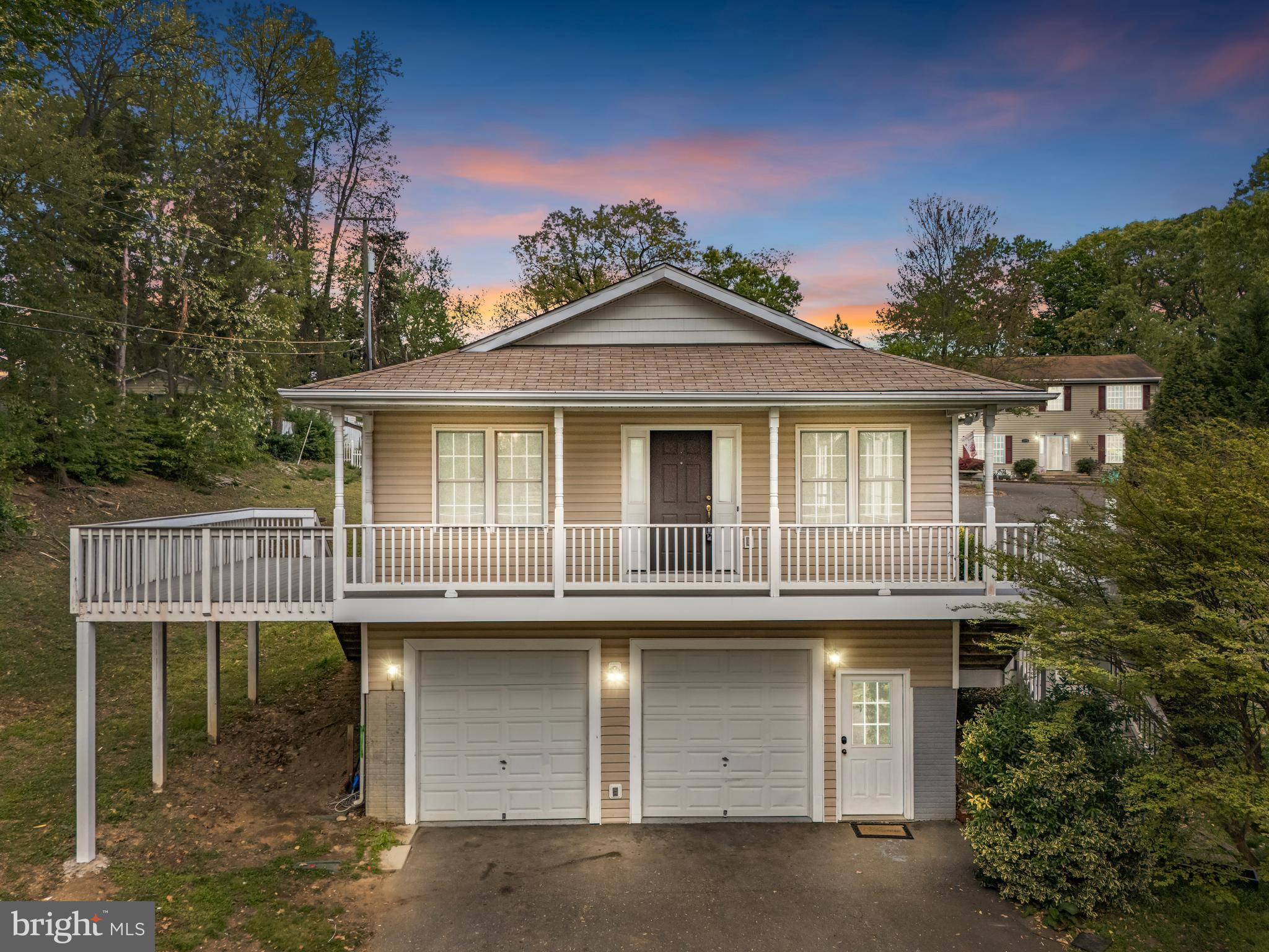 DIAMOND POINT - Residential