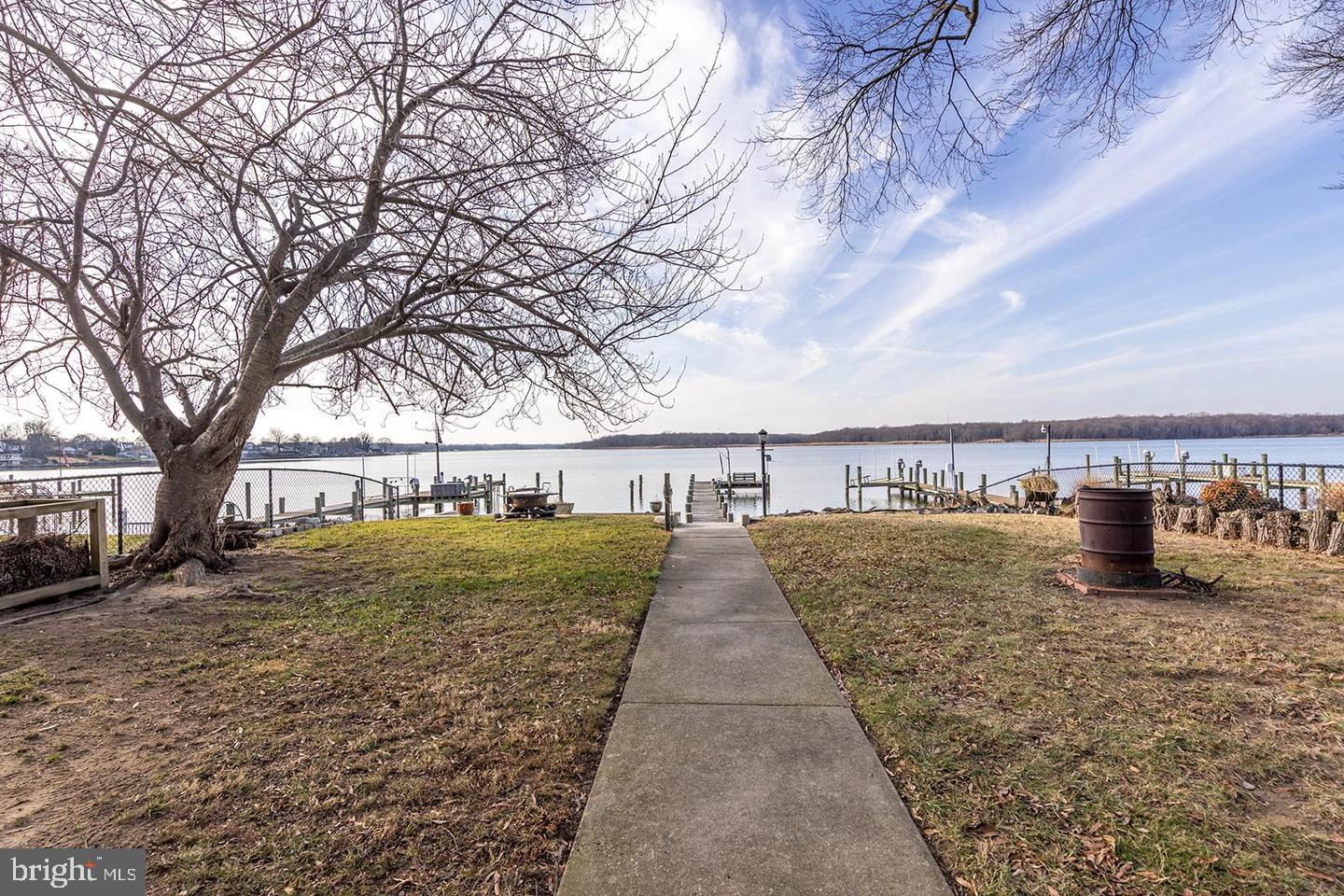 TWIN RIVER BEACH - Residential
