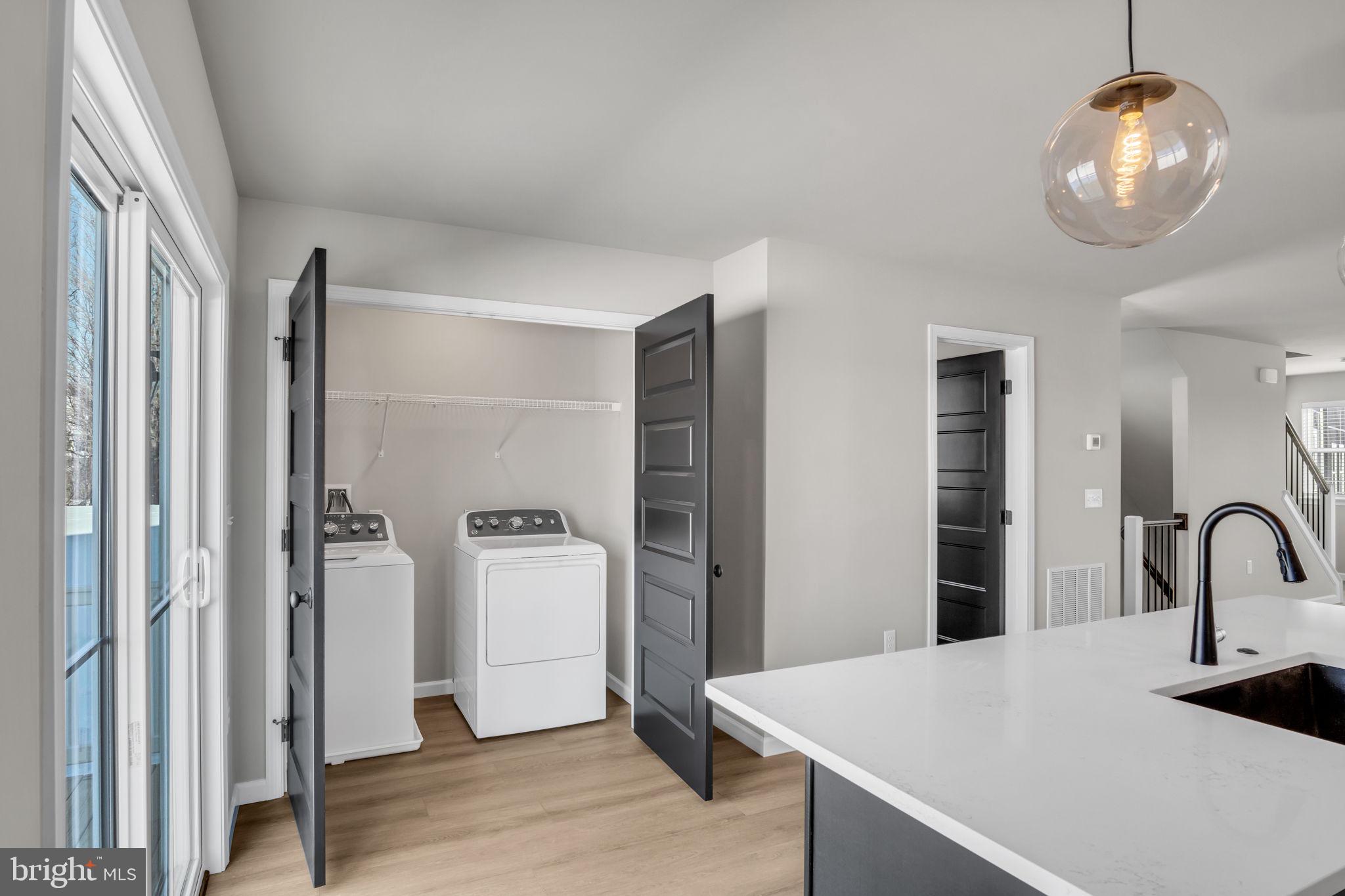 CREEK TERRACE - Residential Income