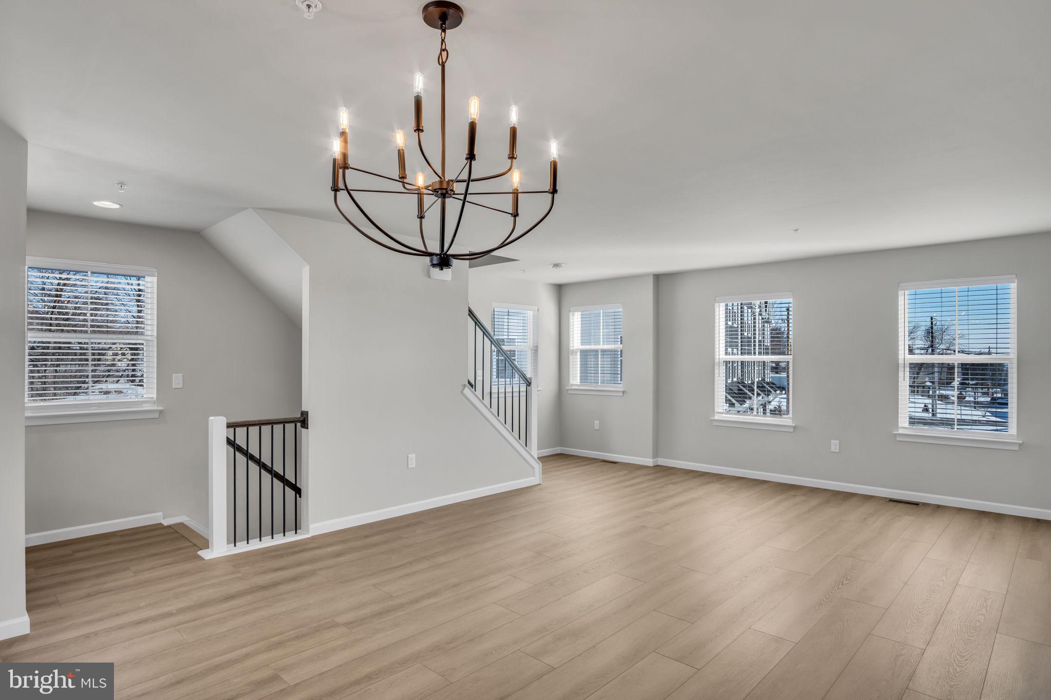 CREEK TERRACE - Residential Income