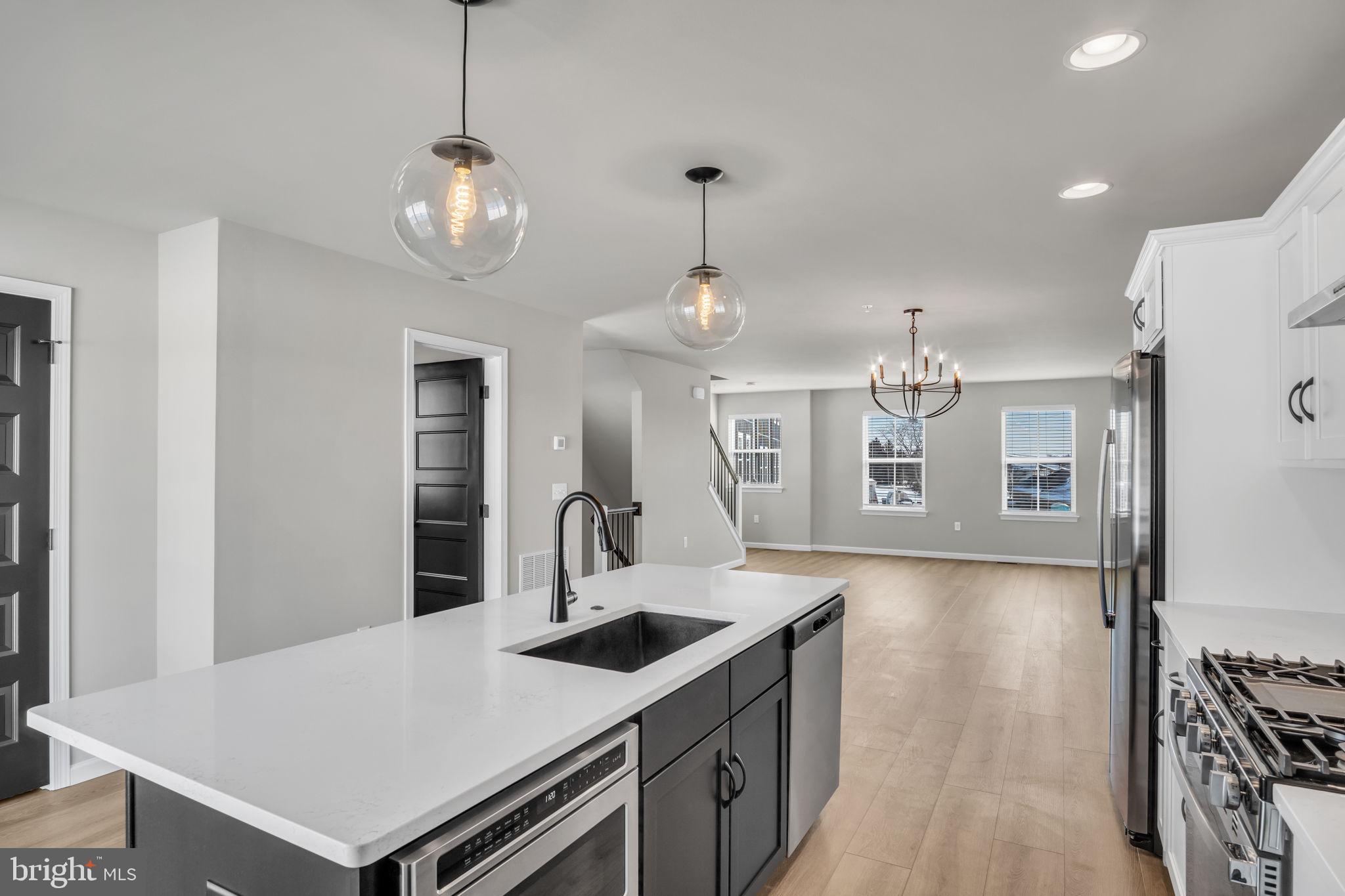 CREEK TERRACE - Residential Income