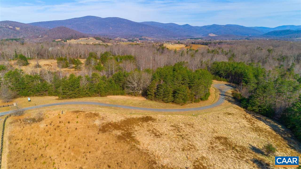OCTONIA HIGHLANDS - Residential