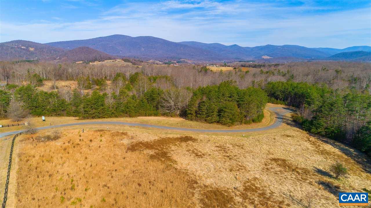 OCTONIA HIGHLANDS - Residential