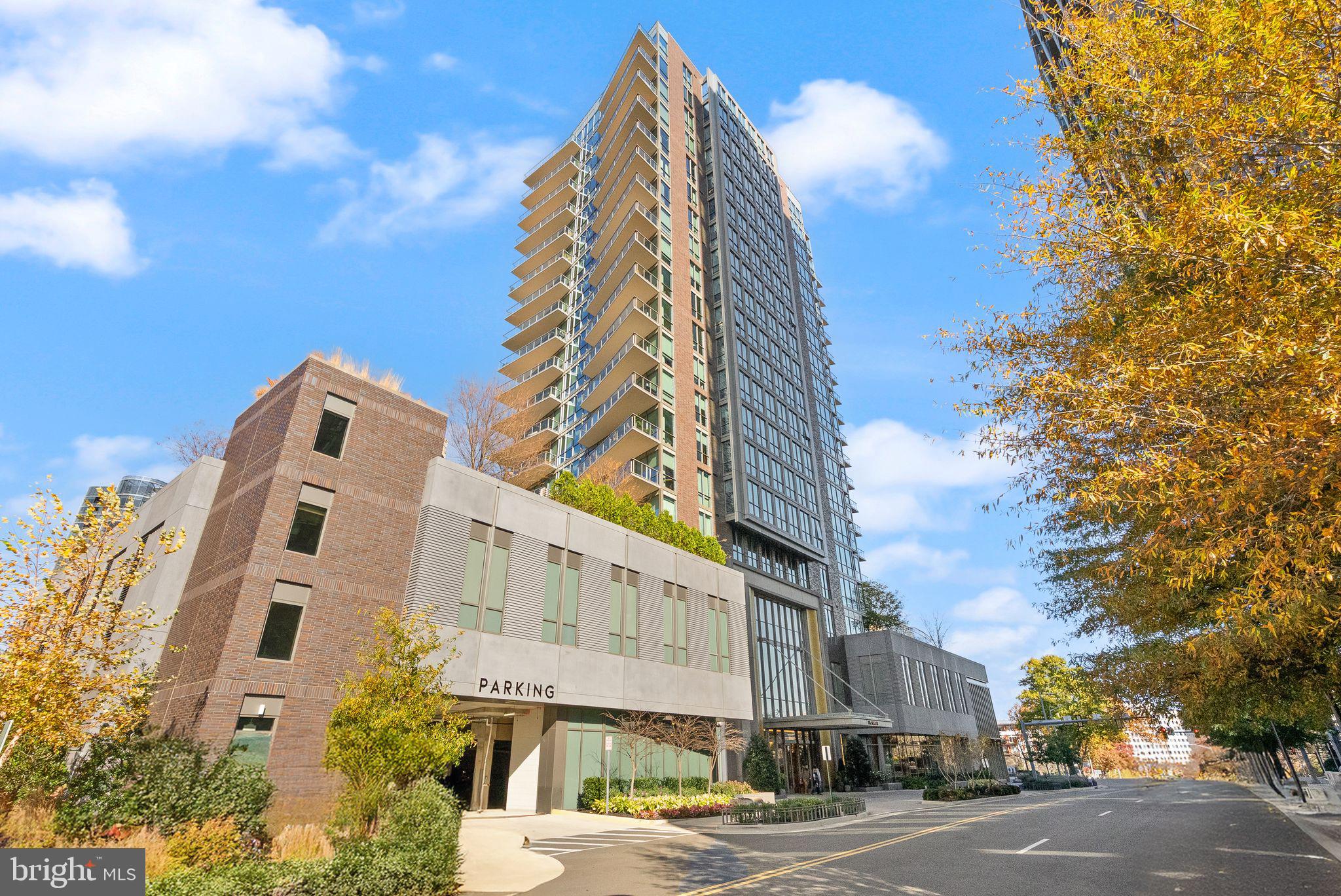 TYSONS CORNER - Residential
