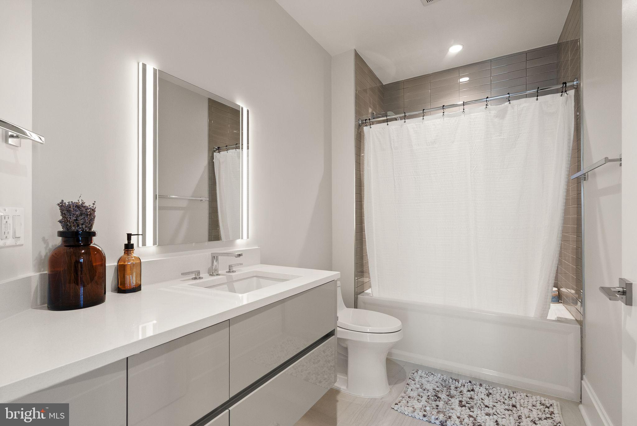 TYSONS CORNER - Residential