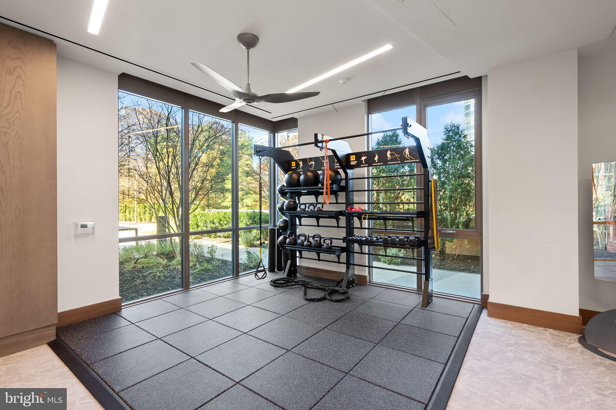TYSONS CORNER - Residential