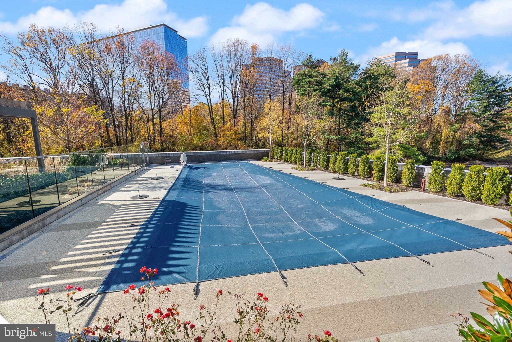 TYSONS CORNER - Residential