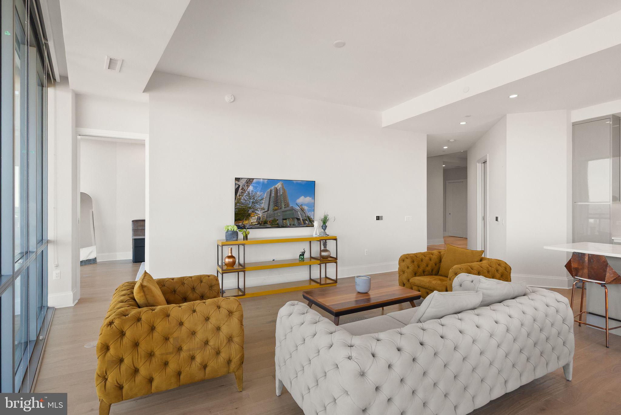 TYSONS CORNER - Residential