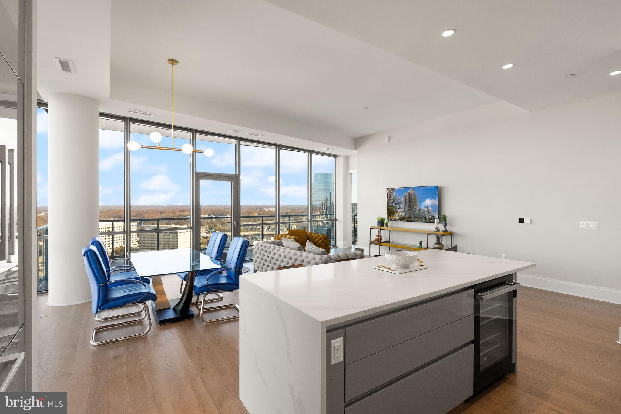 TYSONS CORNER - Residential