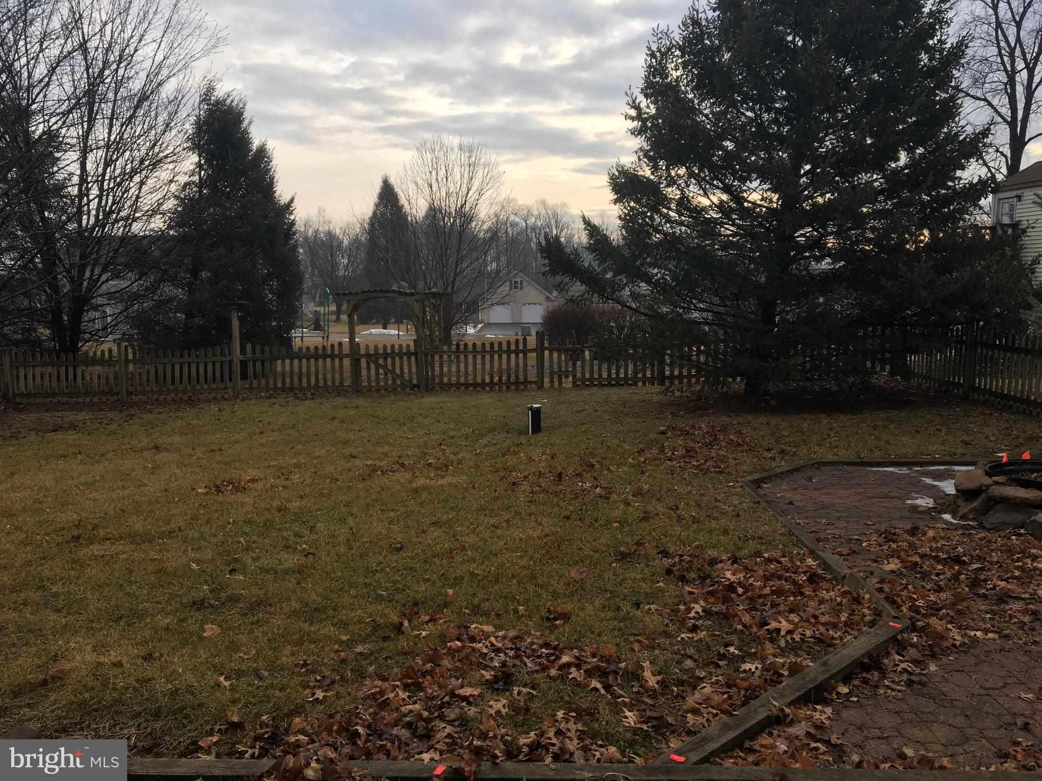 HILLVIEW ESTATES - Residential