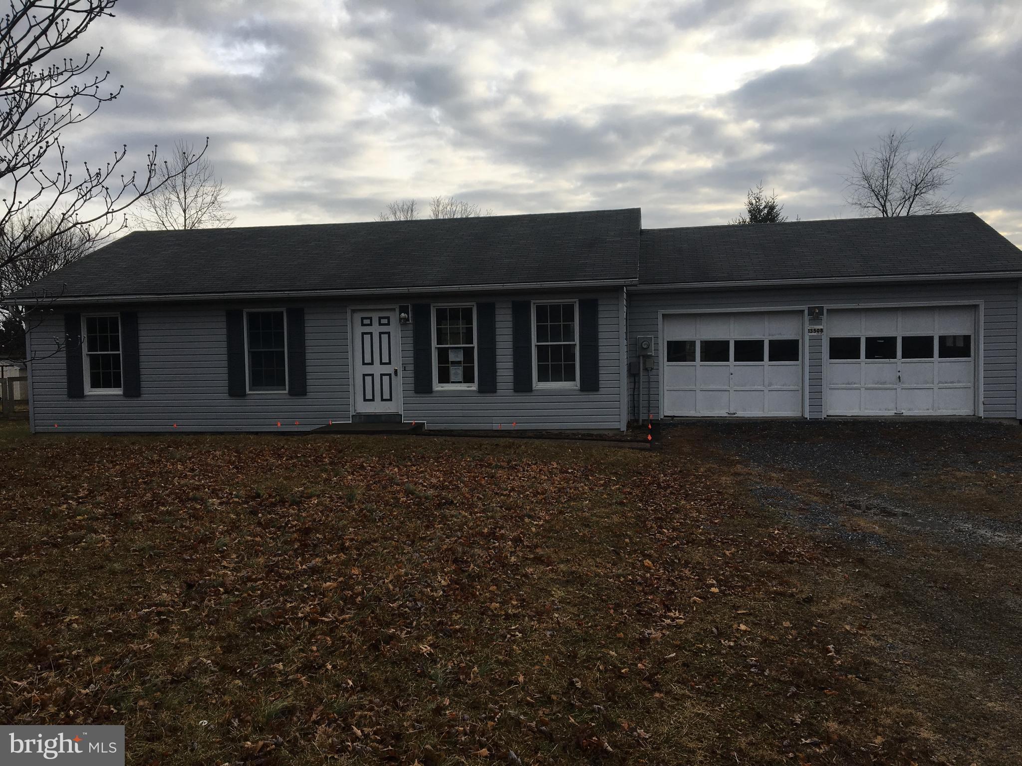 This 3 bedrooms 1.5 bath home is located in Hillview Estates just minutes from shopping and I-81. Featuring a .46 acre lot with a partially fenced backyard. A MUST SEE!