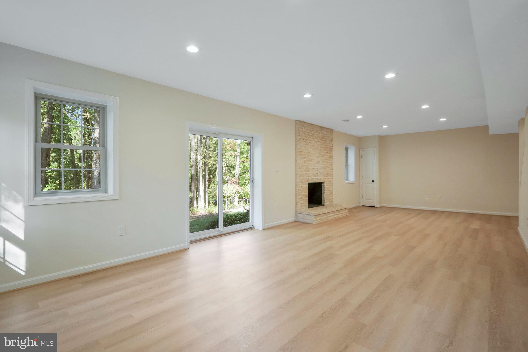 CEDARS OF MC LEAN - Residential