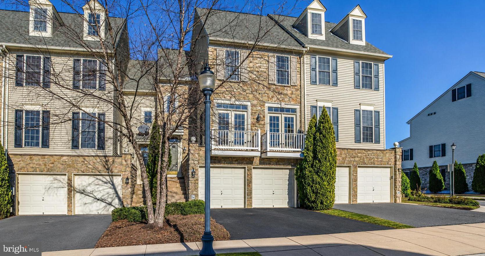 WORMANS MILL - Residential