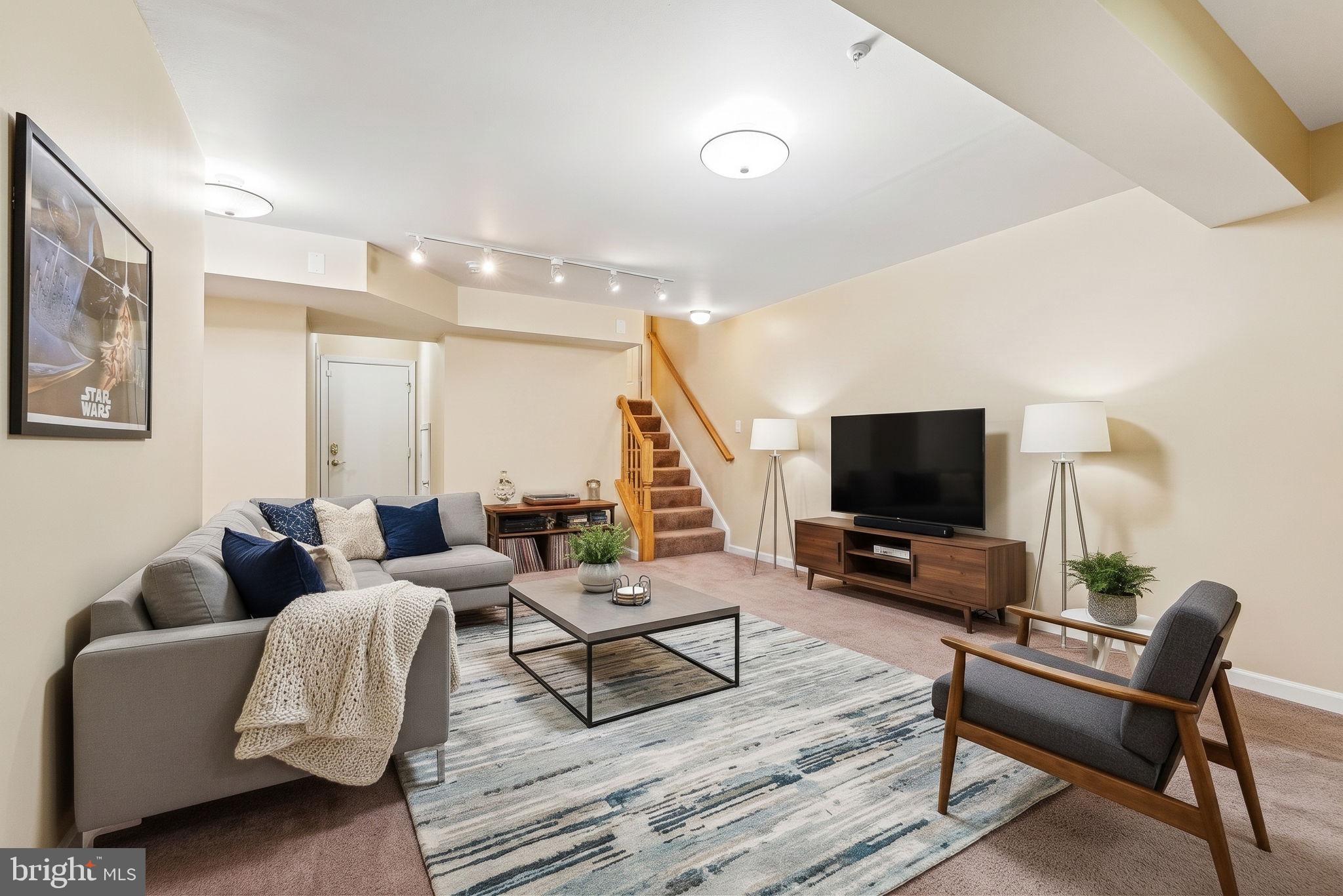 WORMANS MILL - Residential