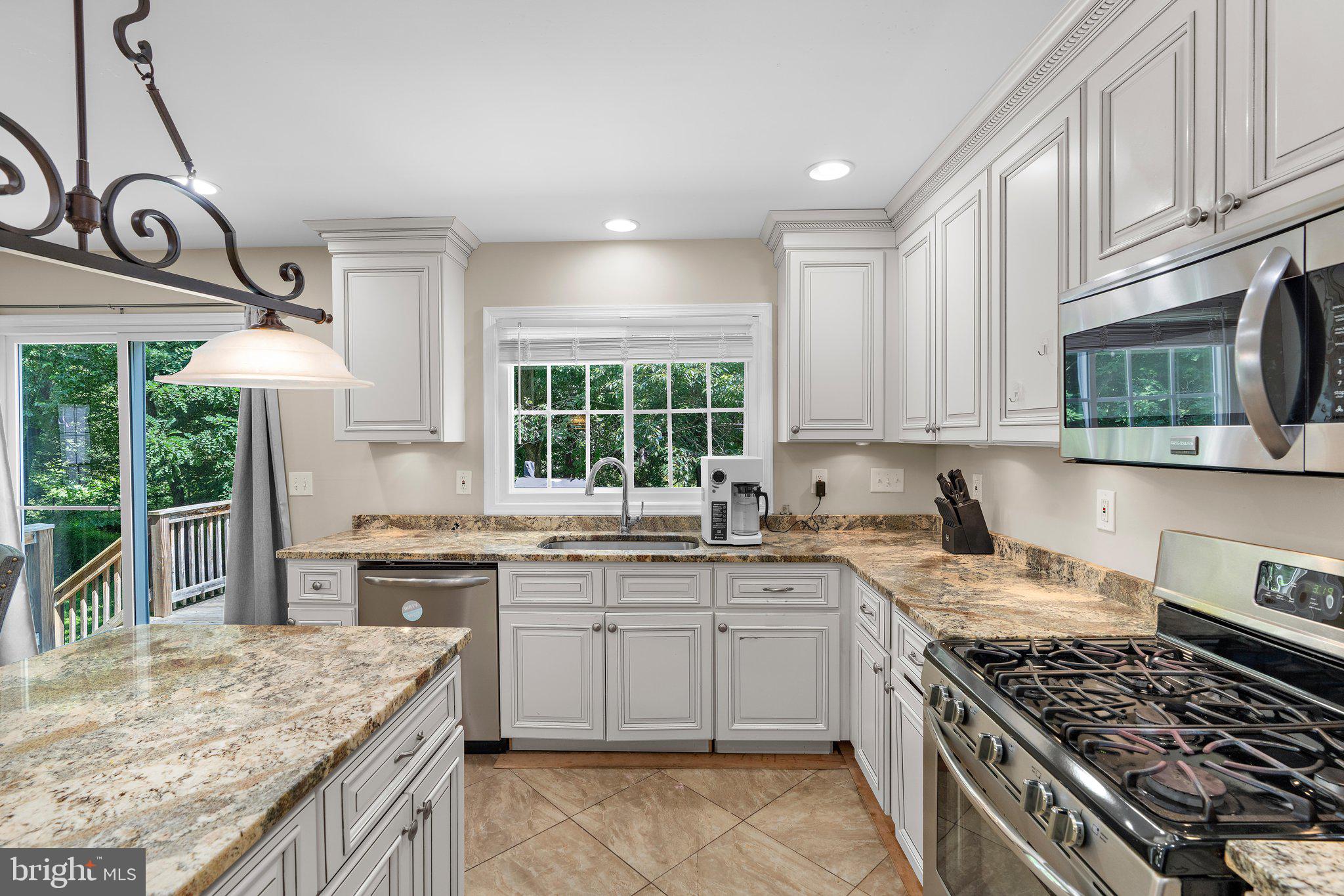 ROLLING RIDGE - Residential