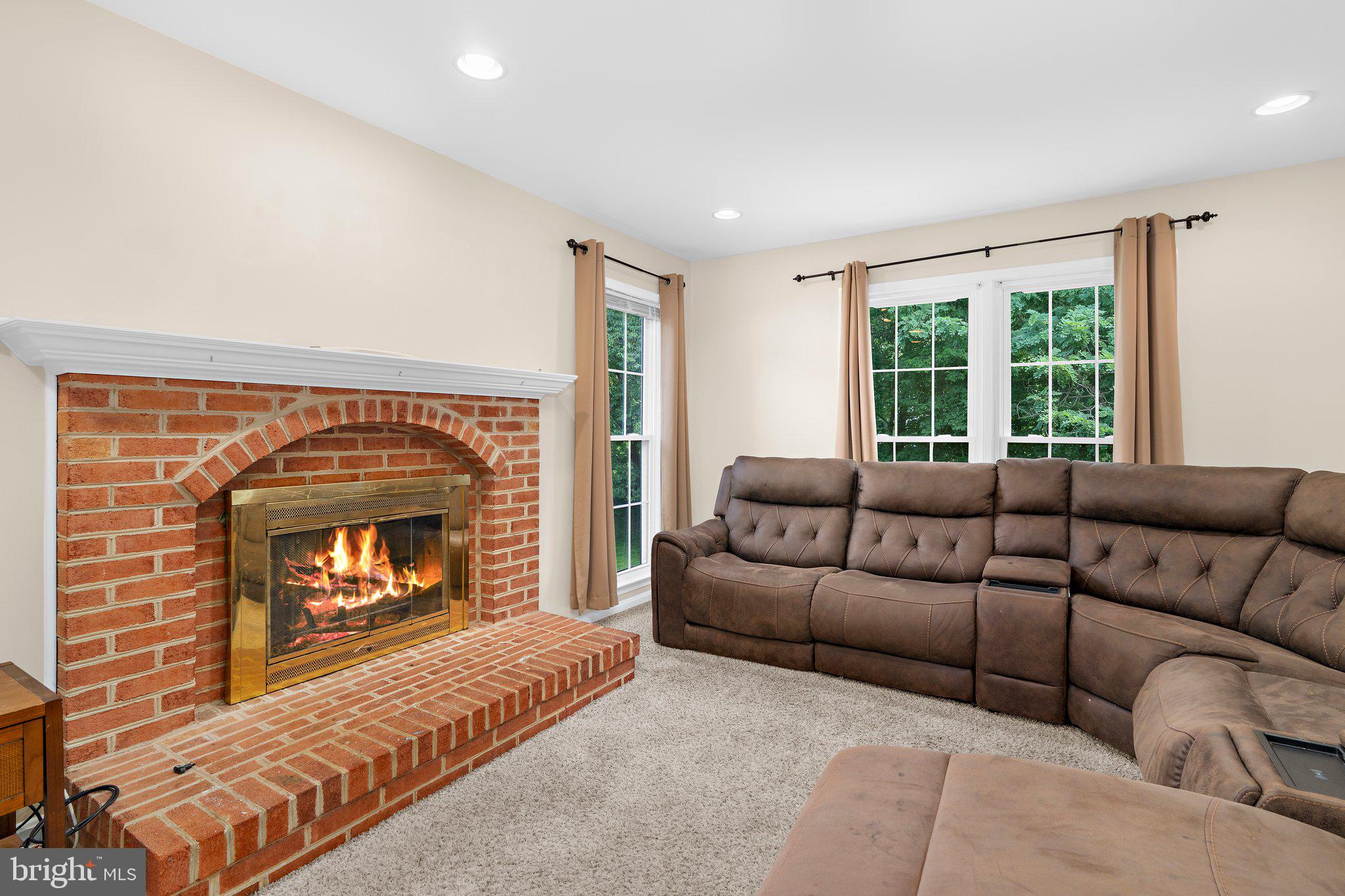 ROLLING RIDGE - Residential