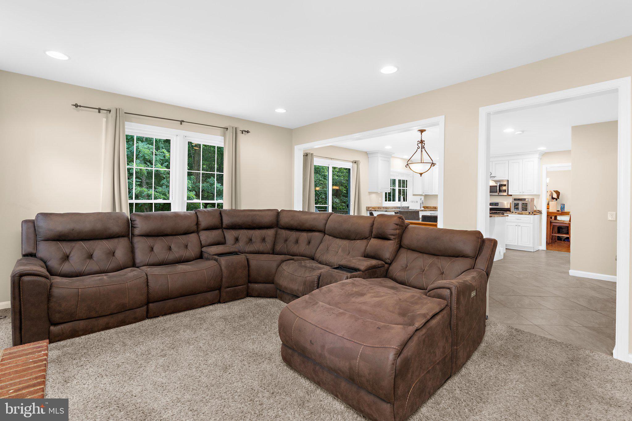 ROLLING RIDGE - Residential
