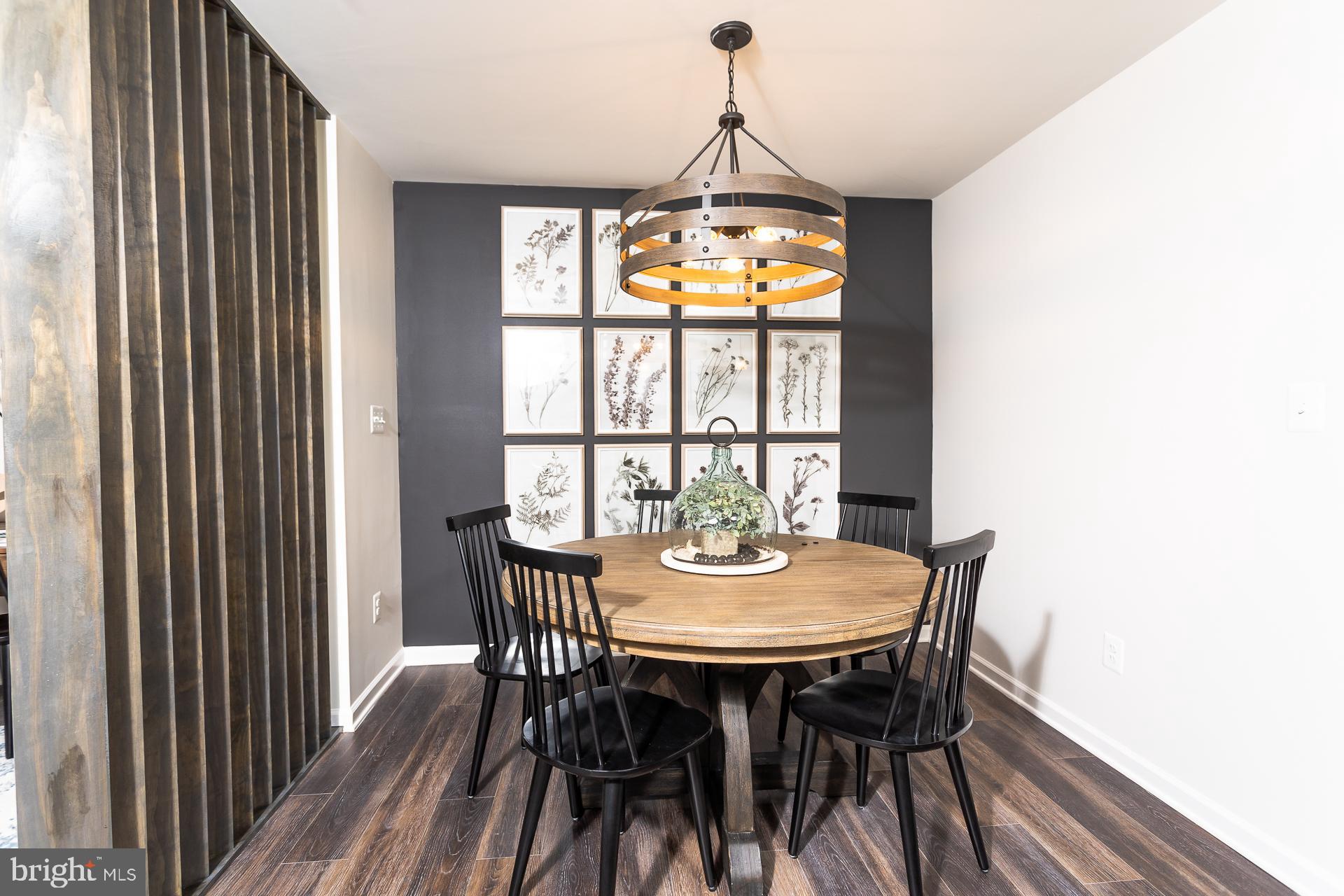 KING'S CROSSING - Residential