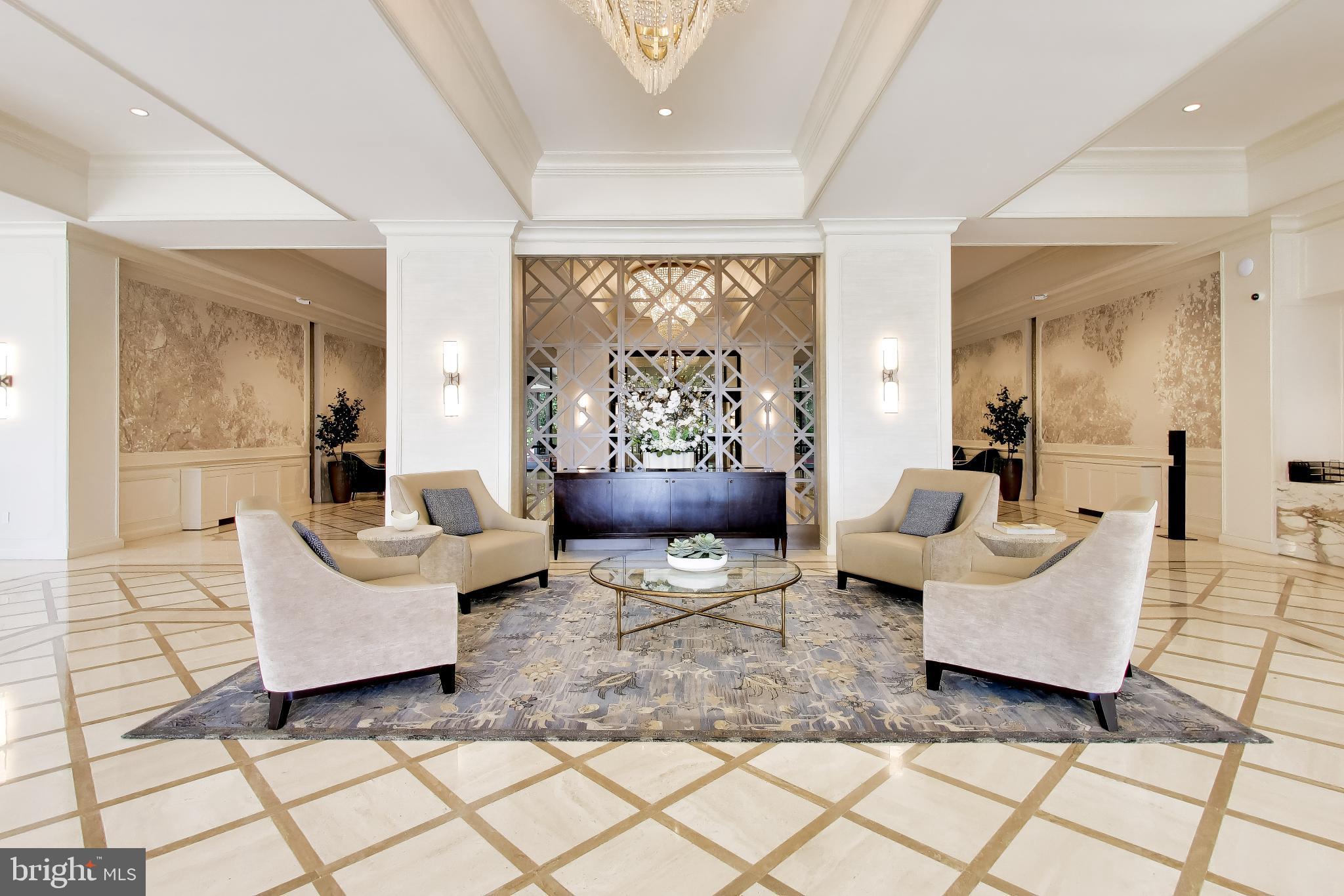 PROMENADE TOWERS - Residential