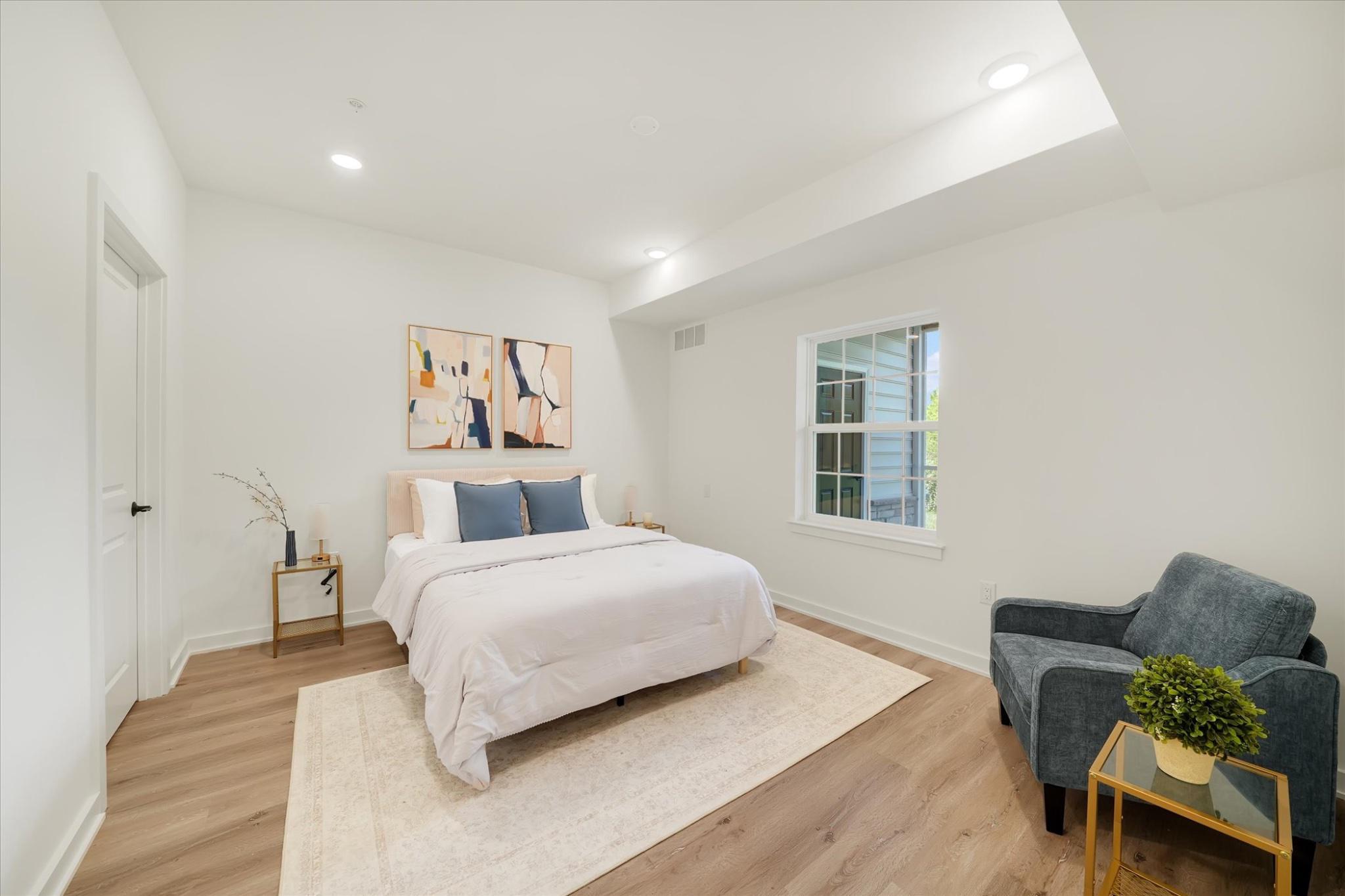 STEEPLE GLENN - Residential