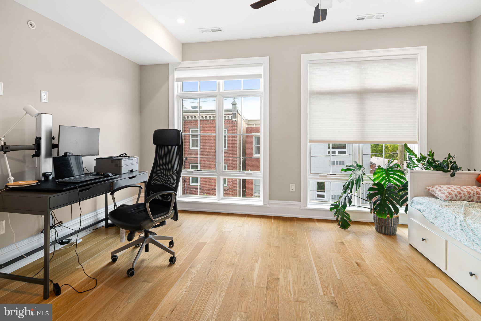 FAIRMOUNT - Residential