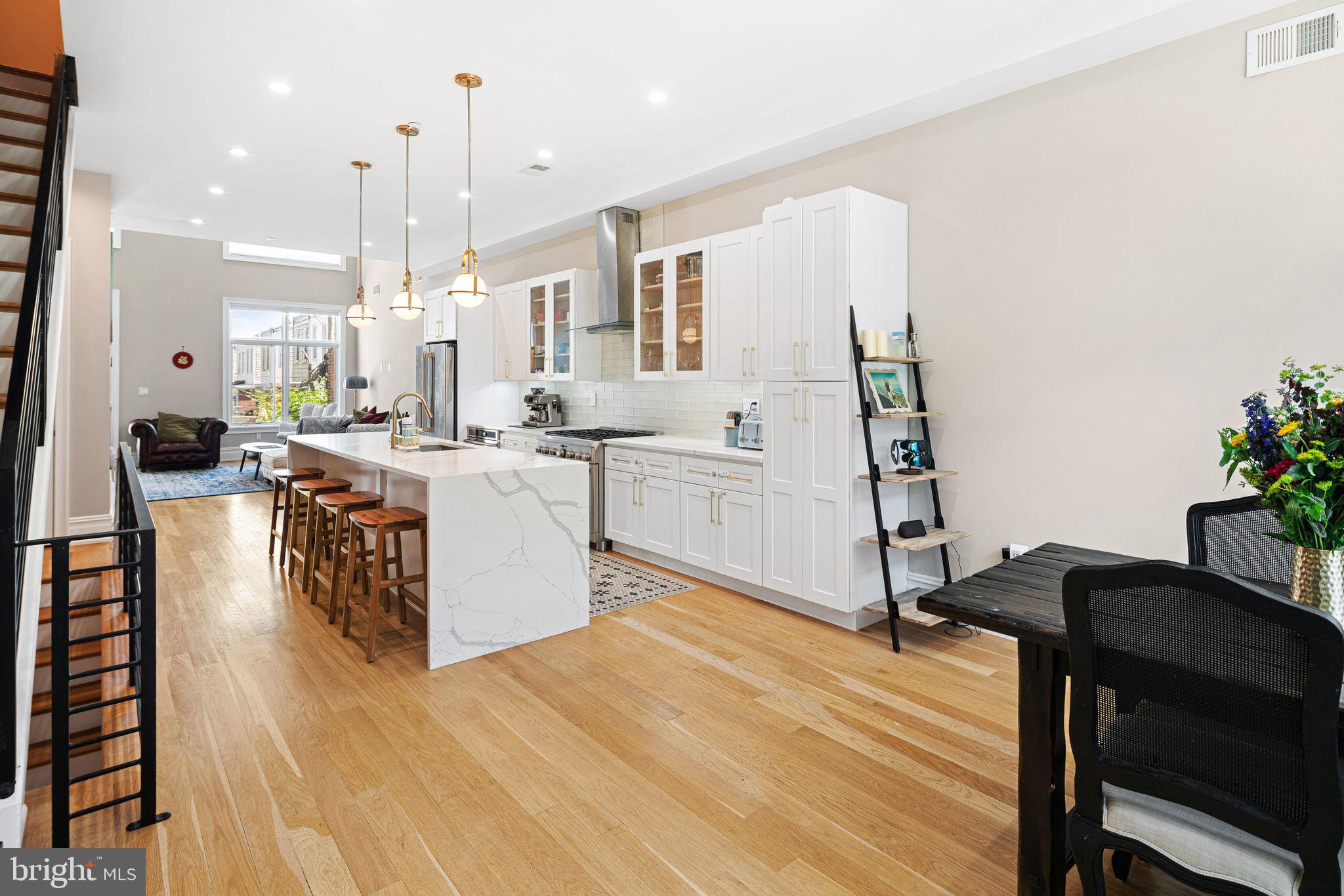 FAIRMOUNT - Residential