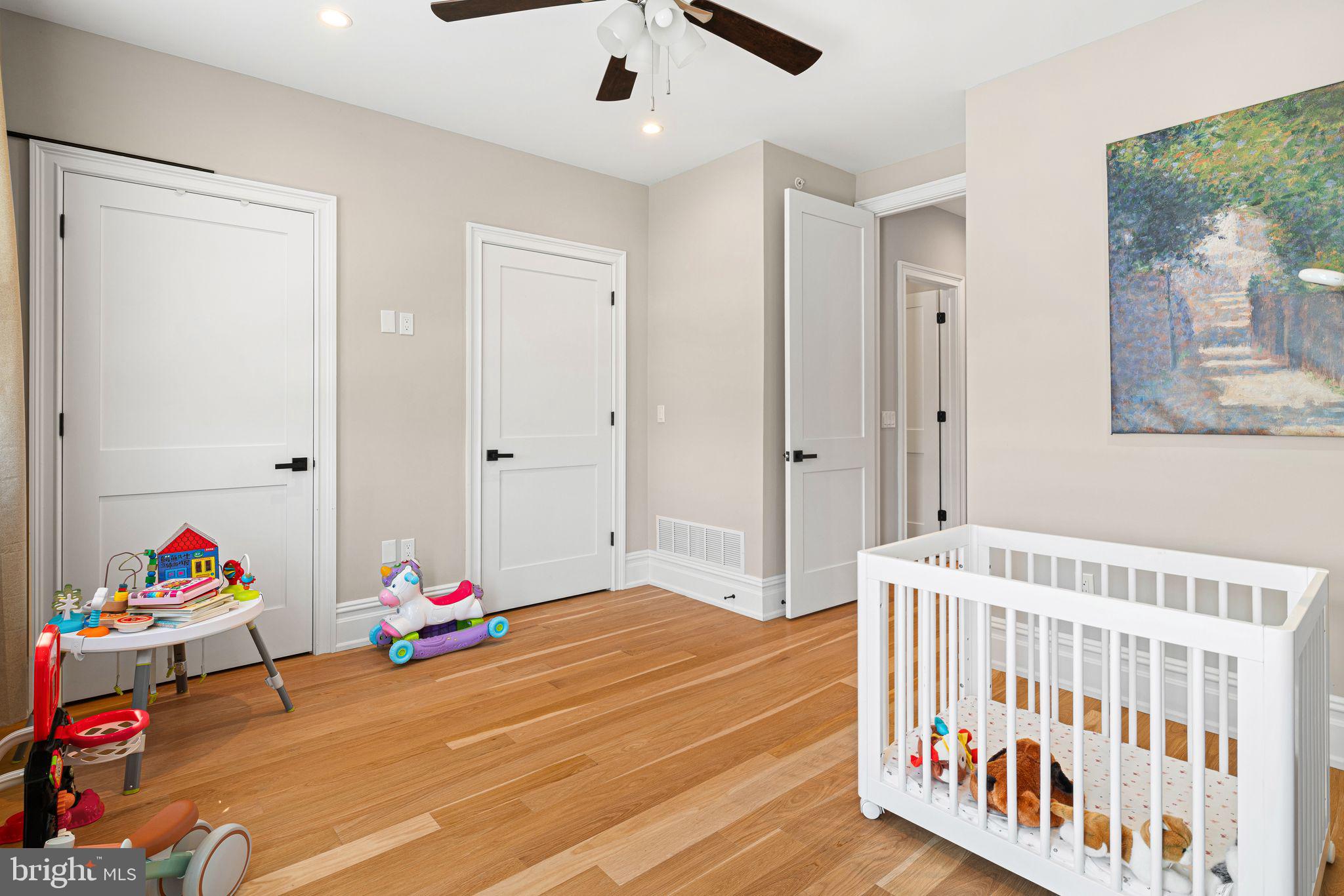 FAIRMOUNT - Residential