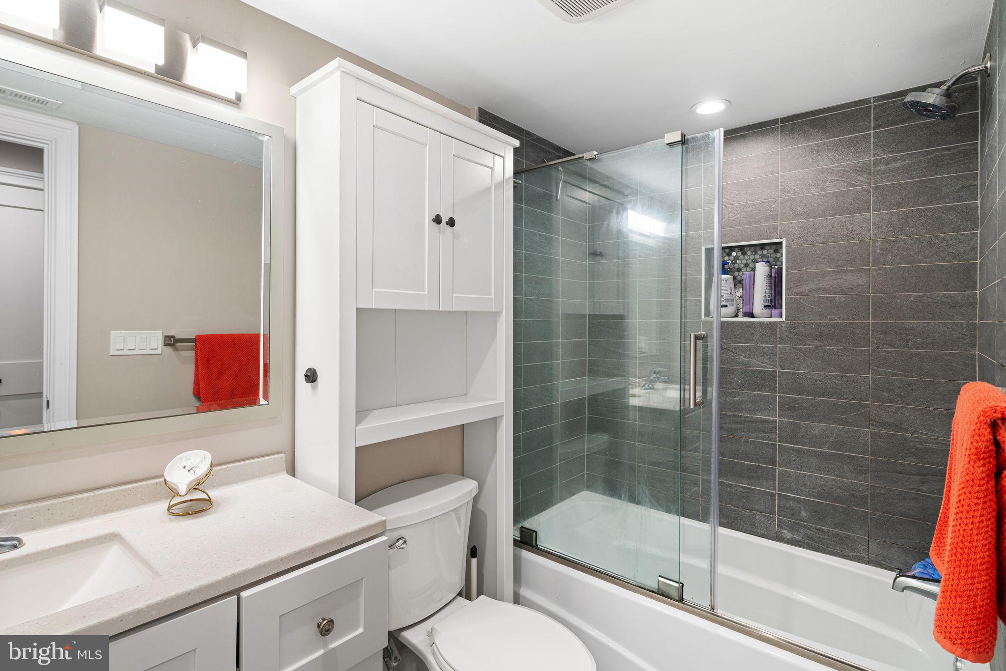 FAIRMOUNT - Residential