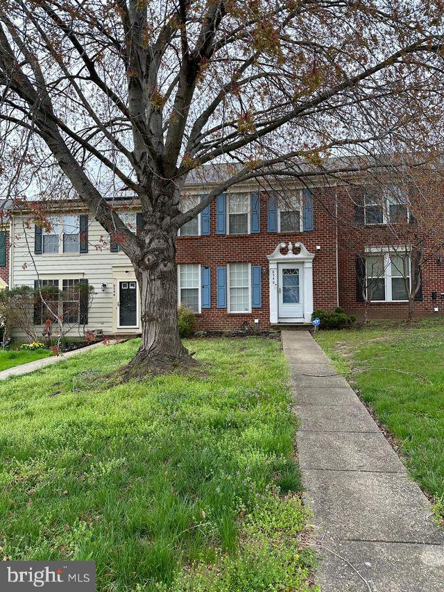 Welcome to 8546 Paragon Court in Upper Marlboro, a 3-bedroom, 3.5-bath townhome offering a fantastic opportunity to renovate and make it your own. 

The main level features a spacious living room, half bathroom, kitchen and dining room.  Upstairs, the primary suite includes a walk-in closet and private bathroom.  Two additional bedrooms and a full hallway bathroom complete the upper level. The walkout lower level offers additional living space with a recreation room, full bathroom, and a laundry room. 

Community amenities include two outdoor pools.   Conveniently located just minutes from Andrews Air Force Base, Washington, DC, Annapolis, Crofton, Waldorf, shopping, dining, and nearby outdoor recreation like Rosaryville State Park, this property offers an excellent commuter location with tons of potential.

Don’t miss the opportunity to transform this home into something special. Schedule your tour today!