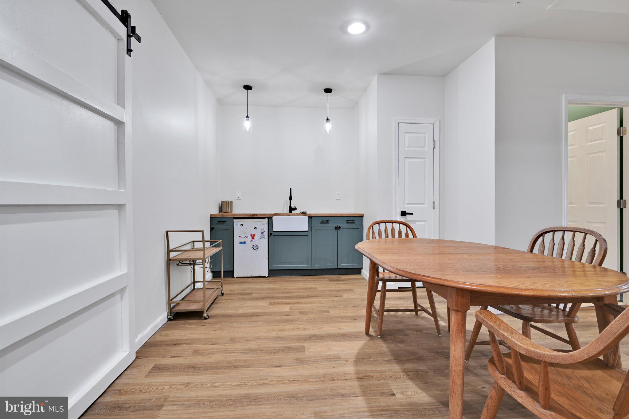 HILLS OF LONDON GROV - Residential