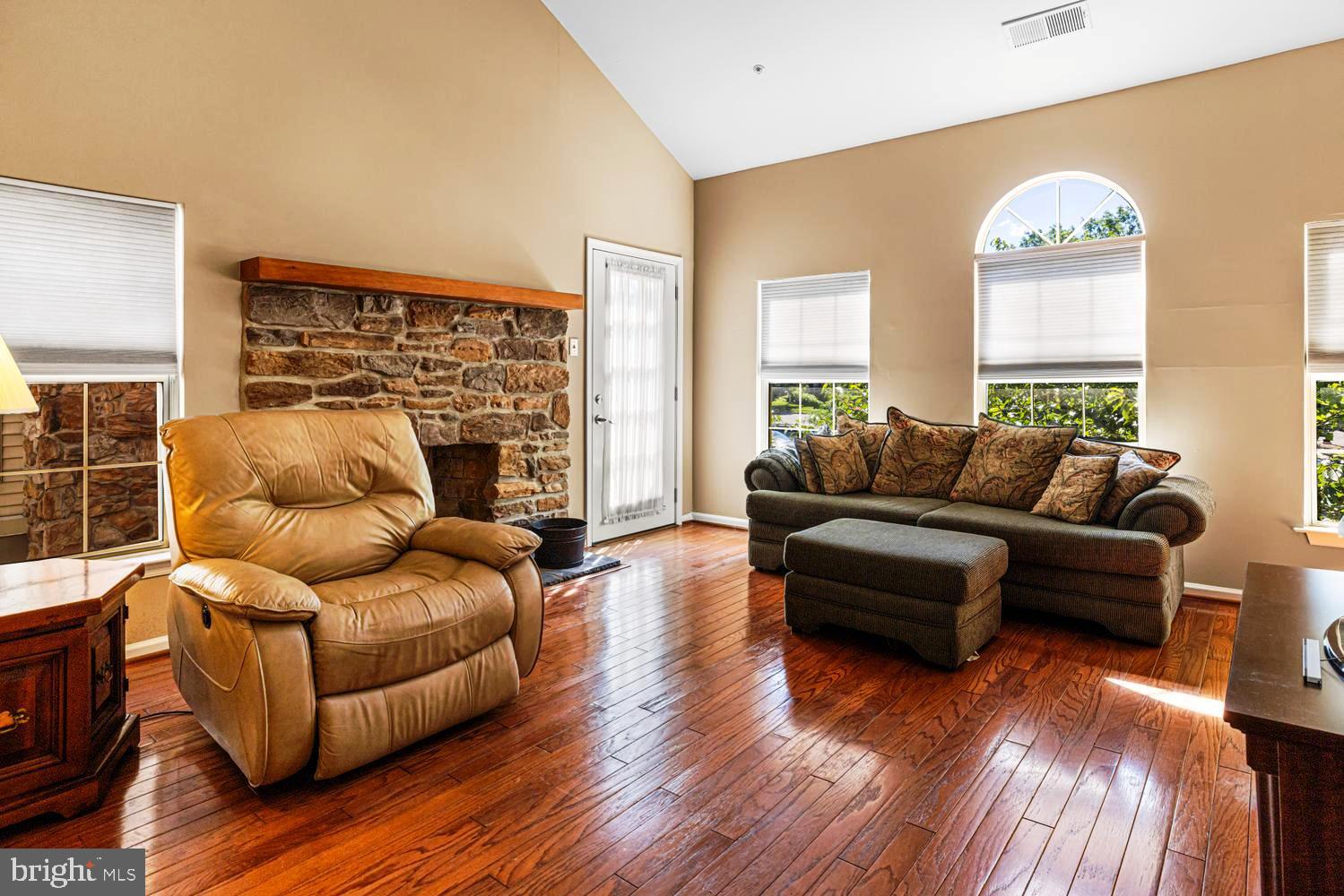 REMINGTON OAKS - Residential