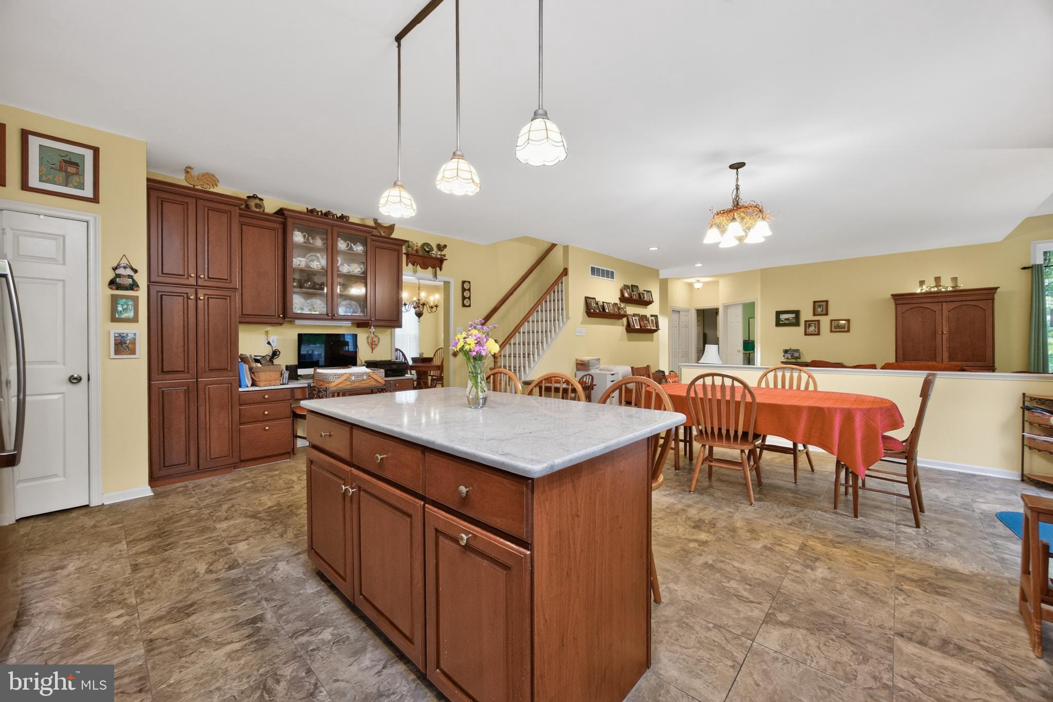 KYLIE MEADOWS - Residential