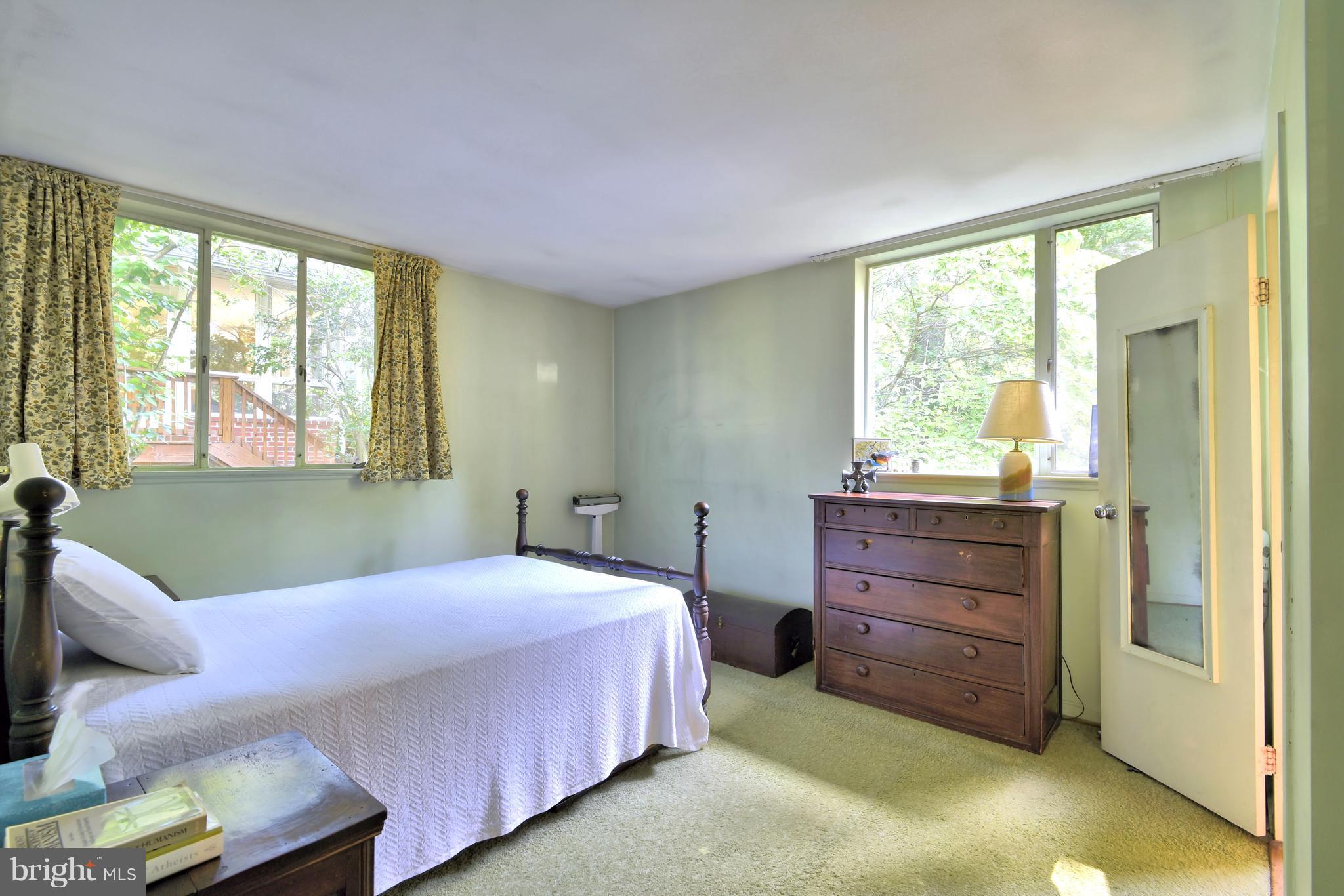 GARRETT PARK - Residential