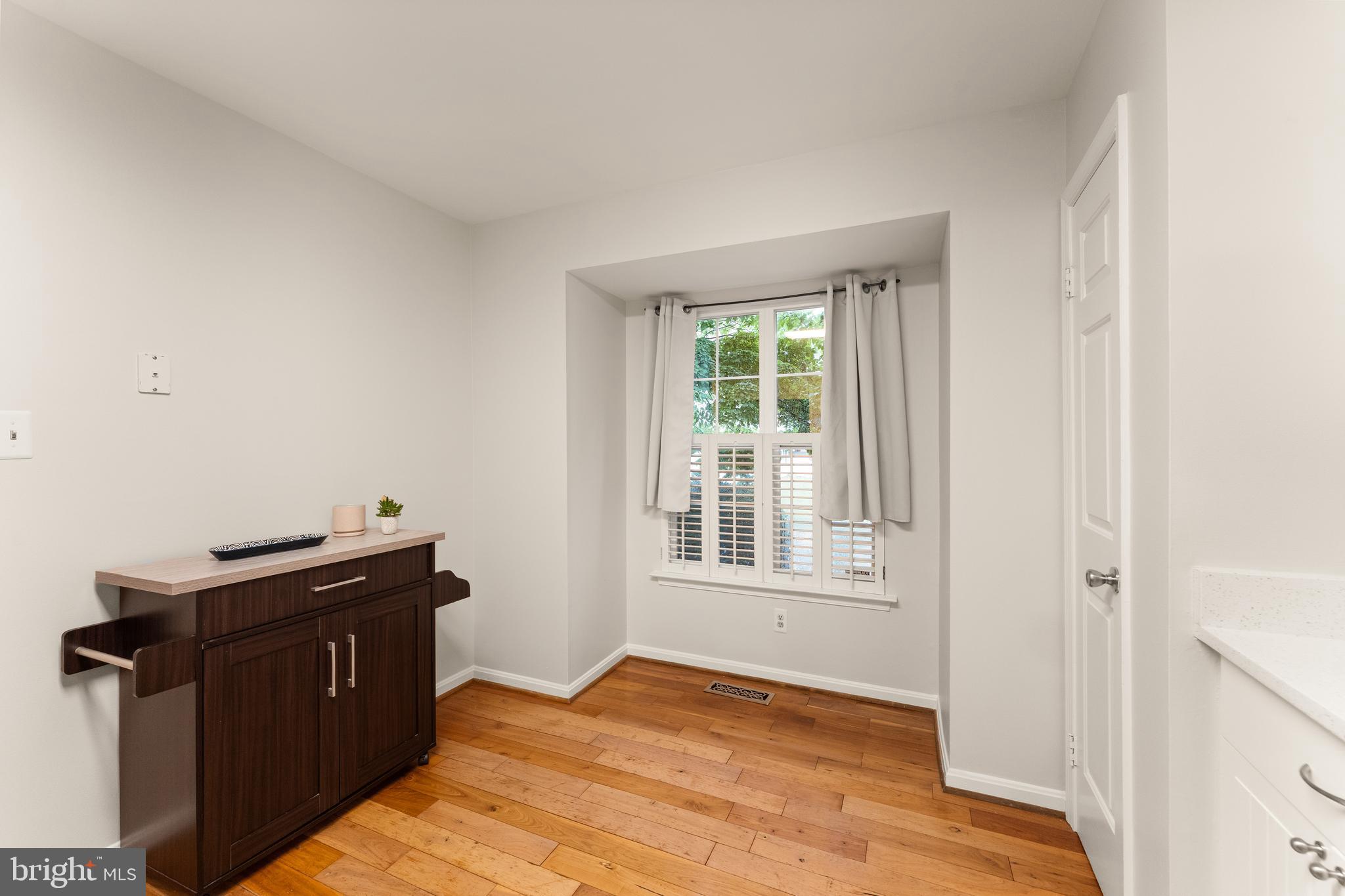 POTOMAC CROSSING - Residential