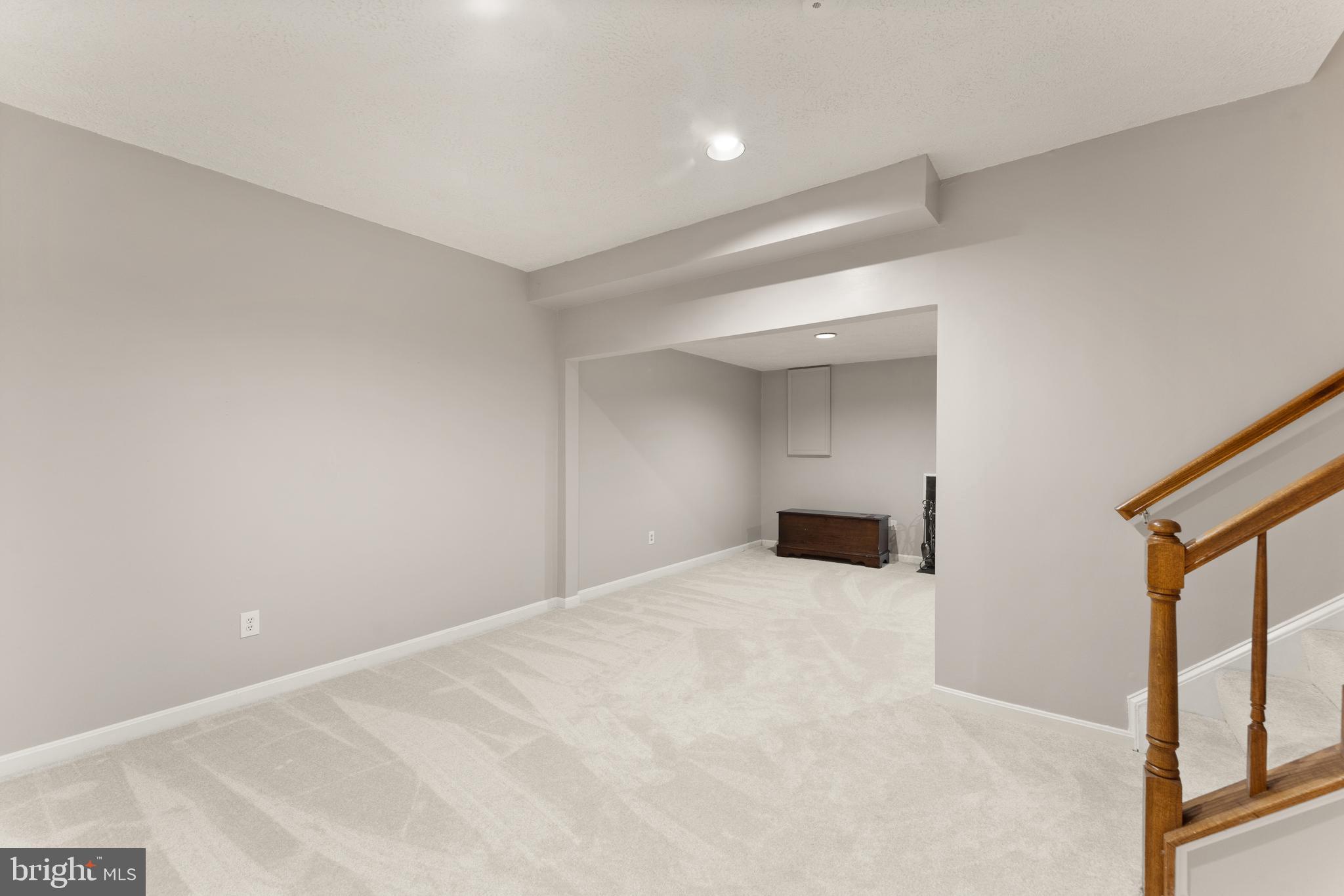 POTOMAC CROSSING - Residential