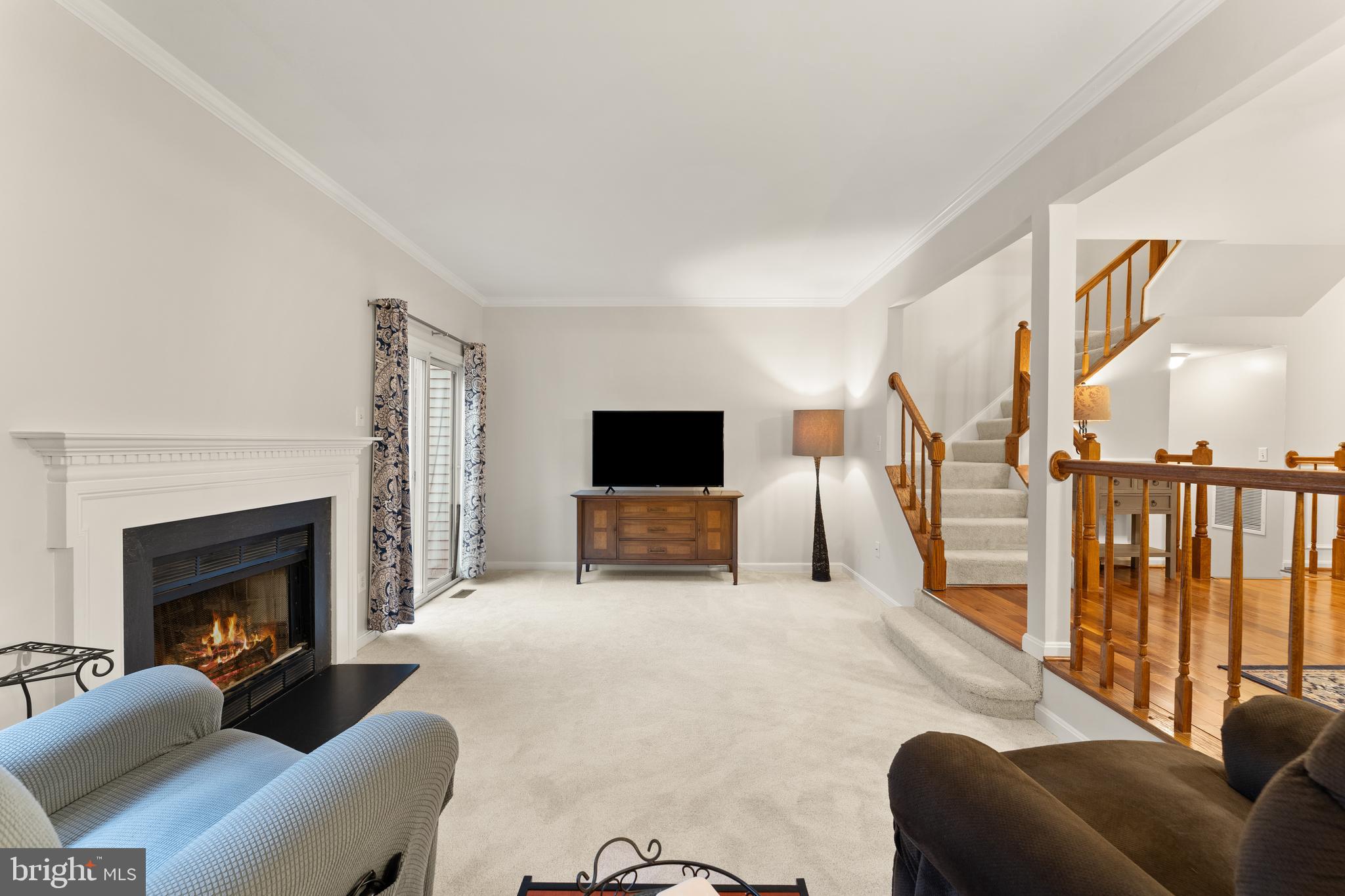 POTOMAC CROSSING - Residential