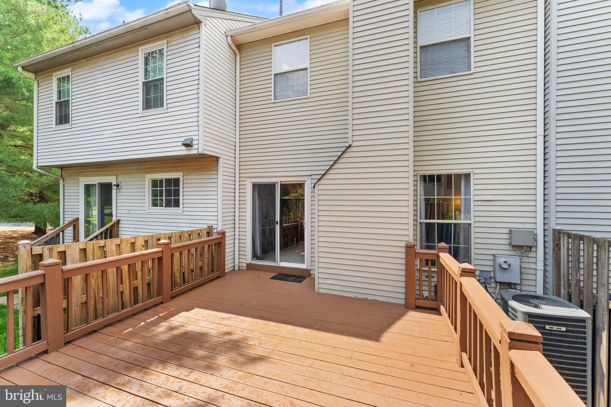 POTOMAC CROSSING - Residential