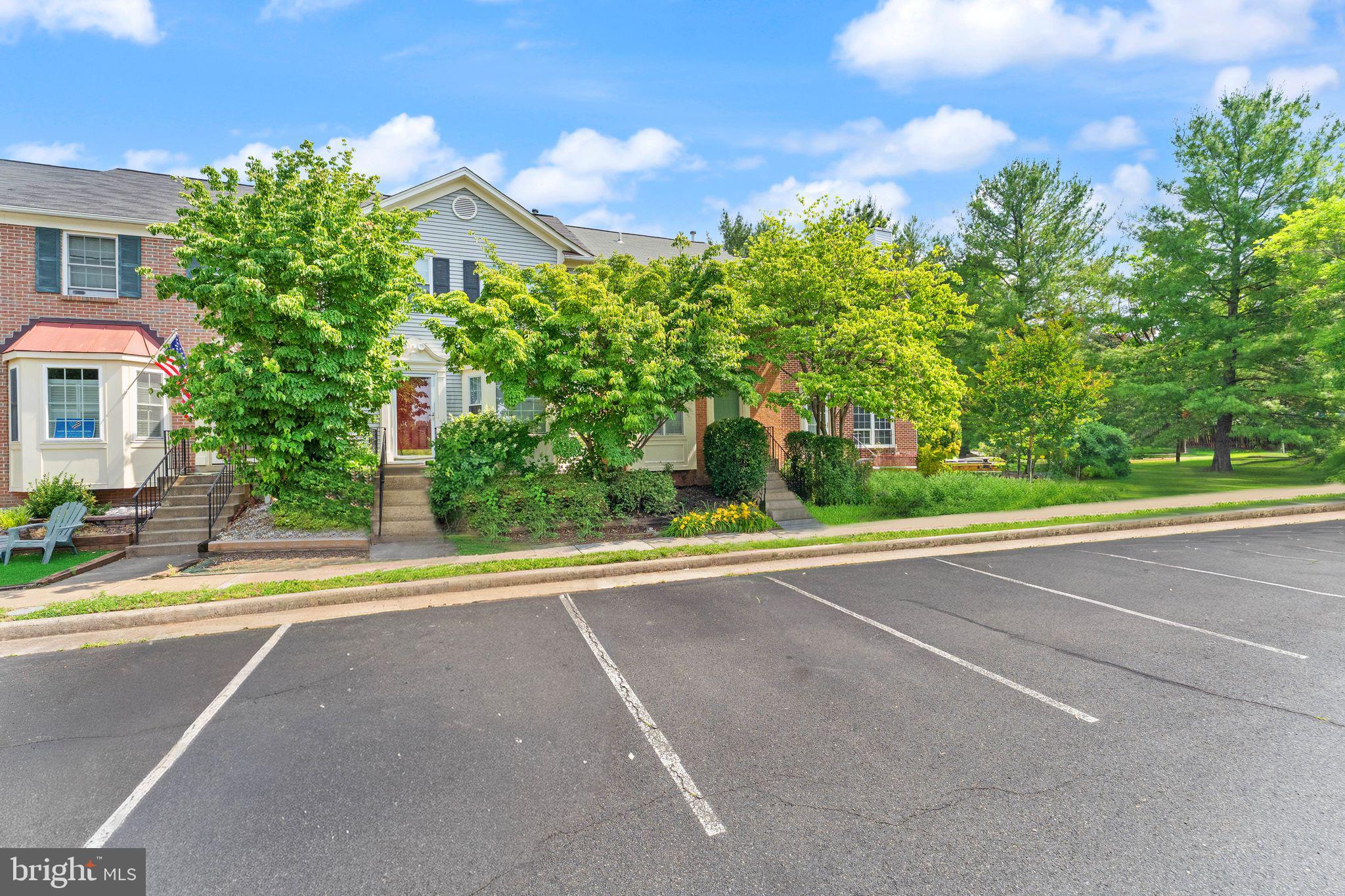 POTOMAC CROSSING - Residential