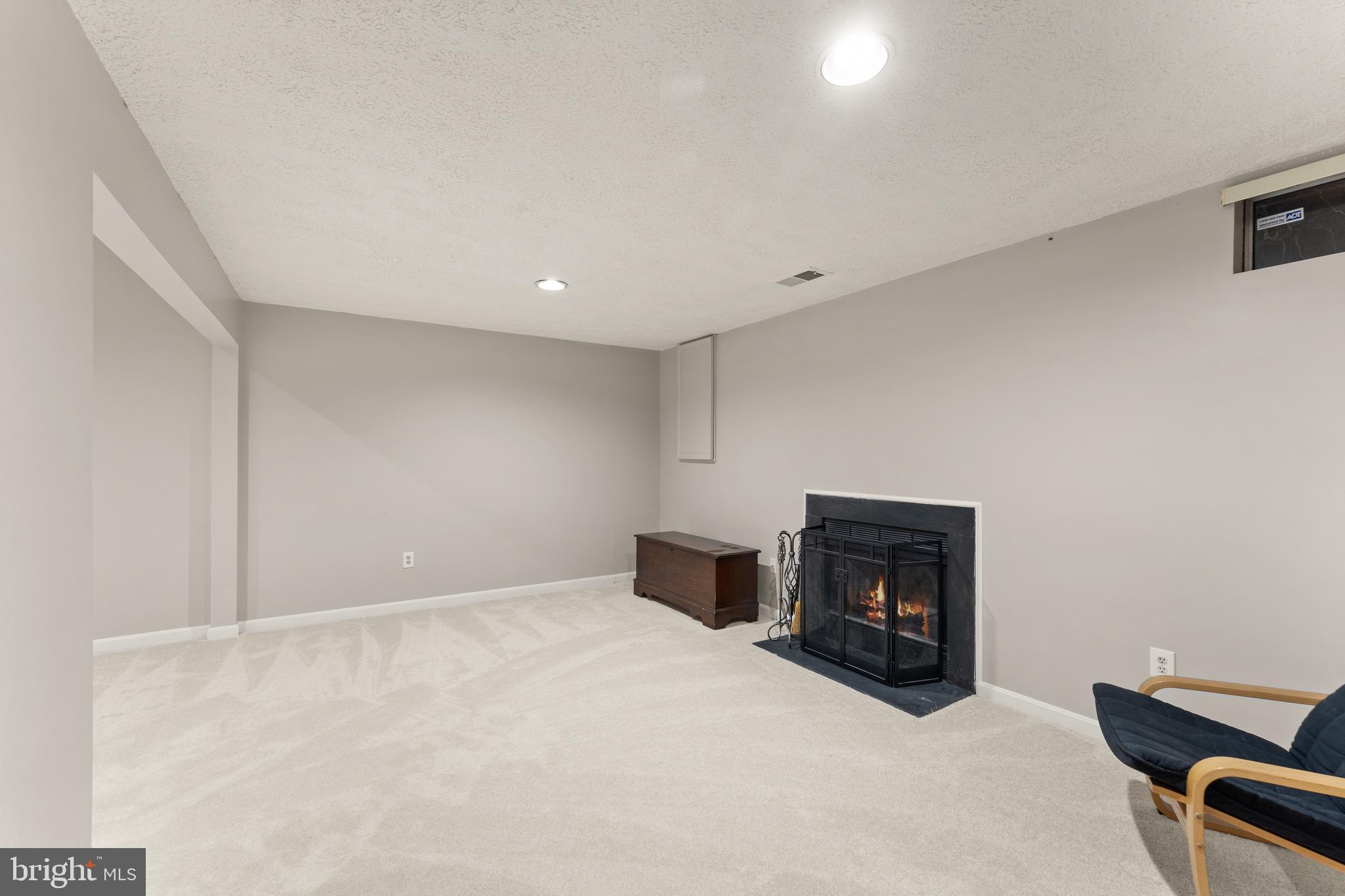 POTOMAC CROSSING - Residential