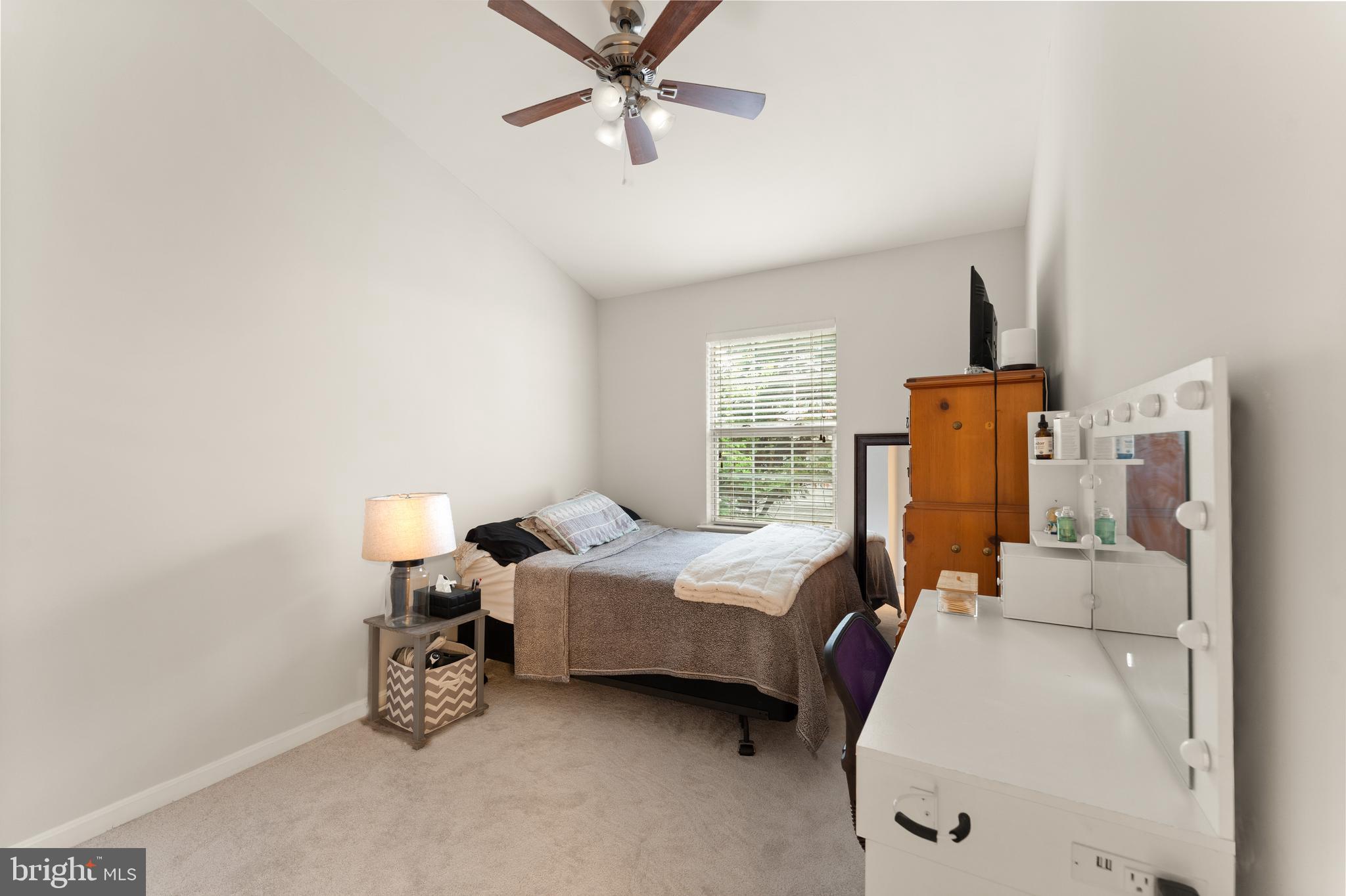 POTOMAC CROSSING - Residential