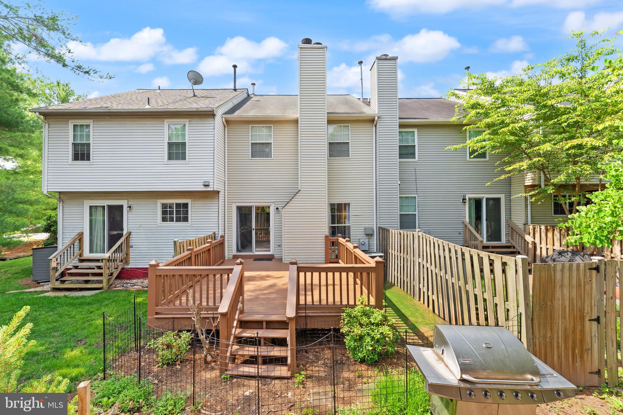 POTOMAC CROSSING - Residential