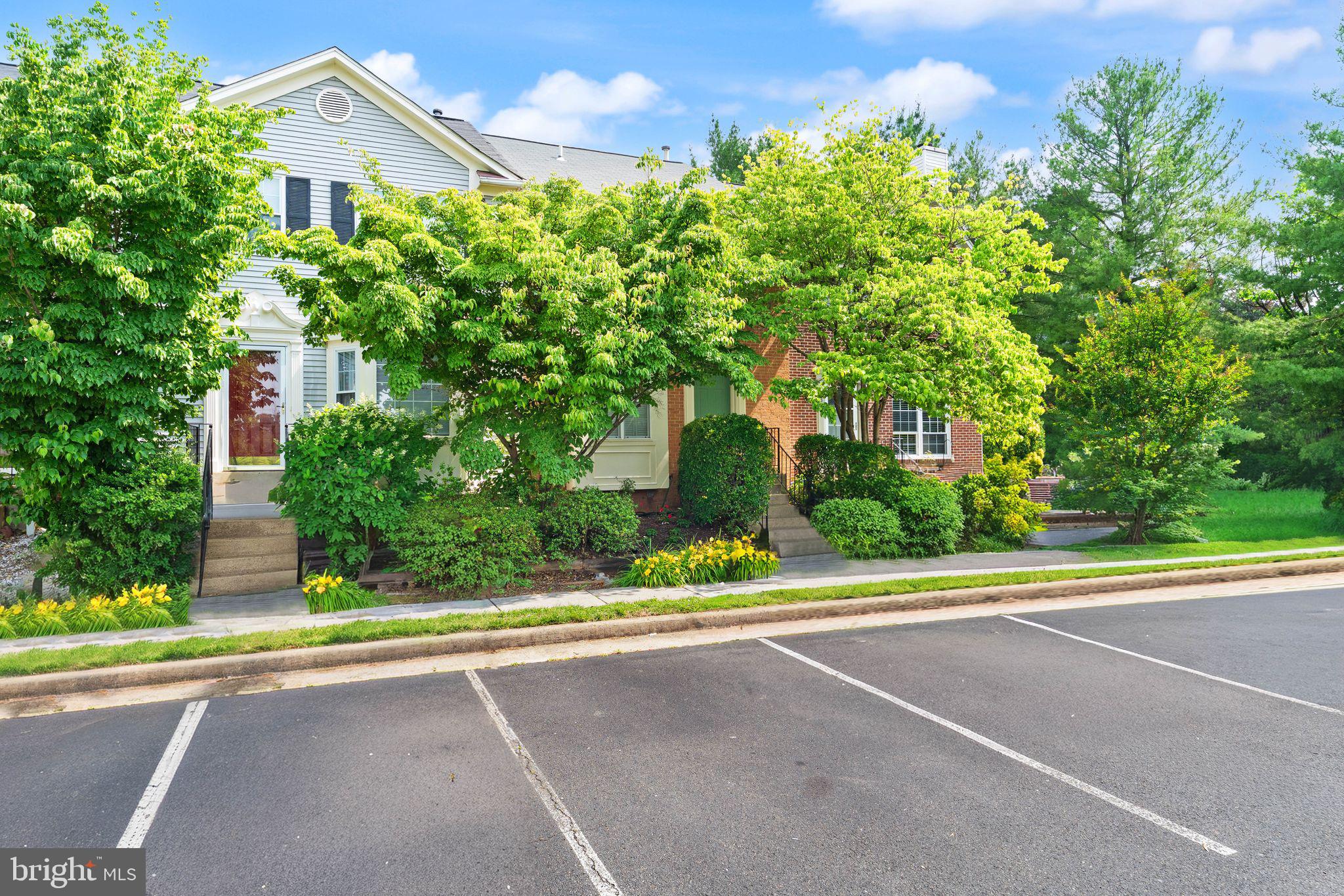 POTOMAC CROSSING - Residential